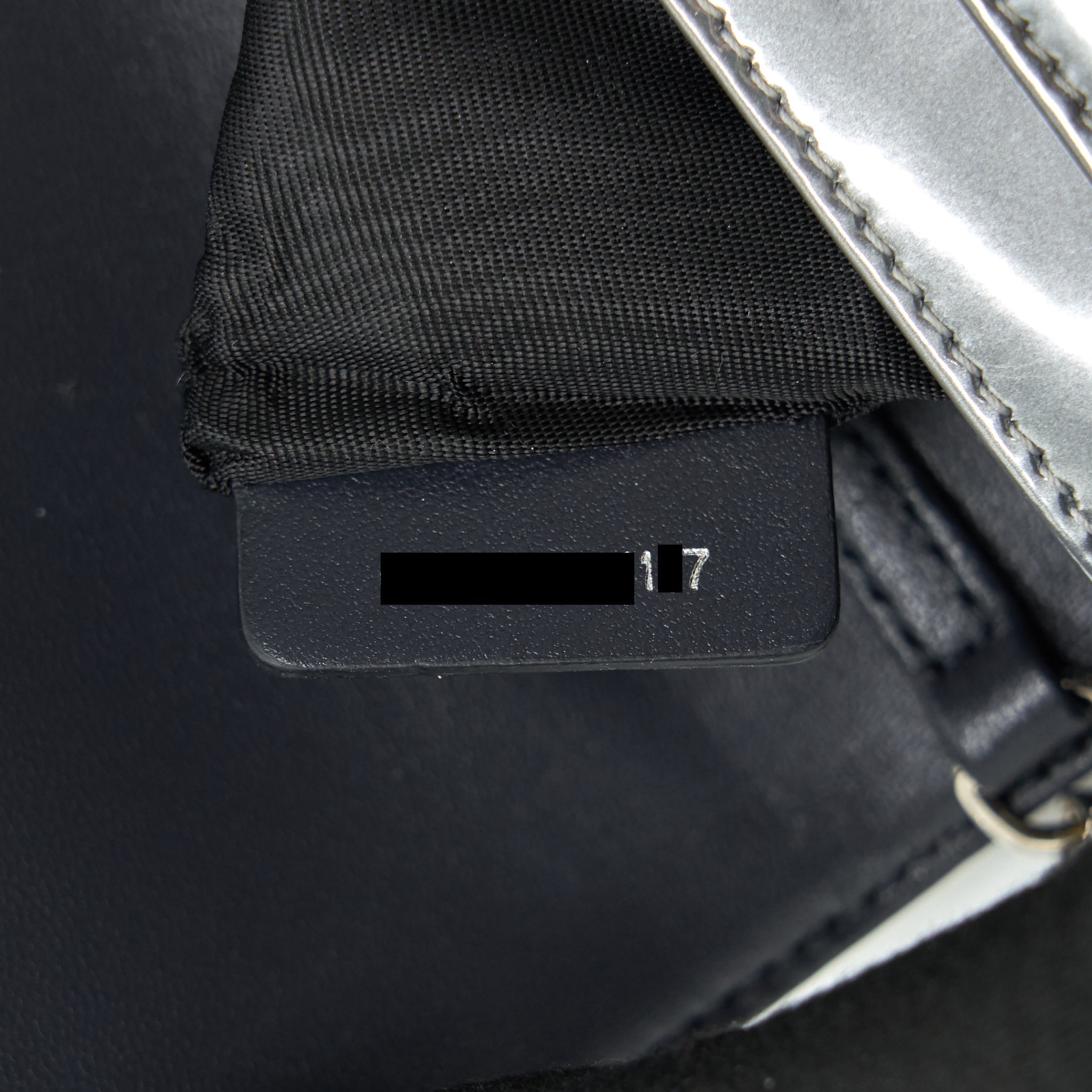 DIOR DIORAMA WALLET ON CHAIN IN SILVER