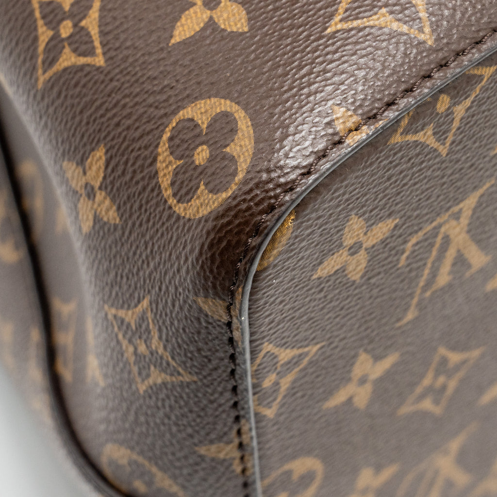 LOUIS VUITTON NEONOE MONOGRAM CANVAS BLACK GHW