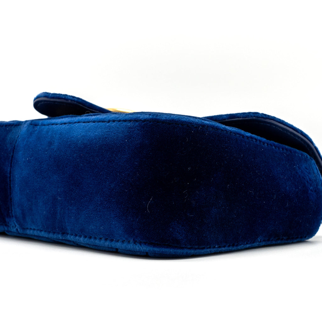 GUCCI SMALL GG MARMONT BAG VELVET BLUE GHW