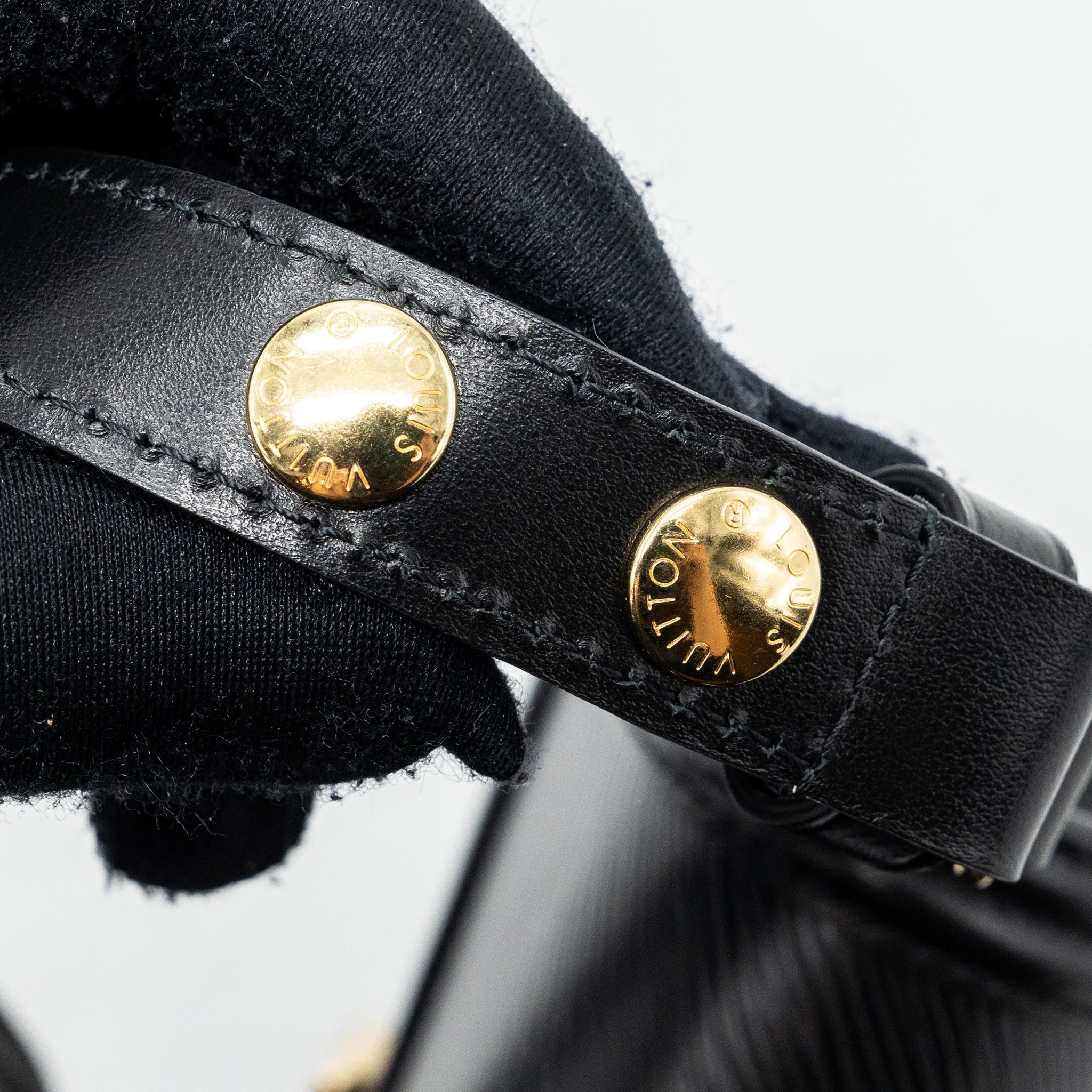 LOUIS VUITTON DAUPHINE MM EPI BLACK GHW (NEW VERSION)