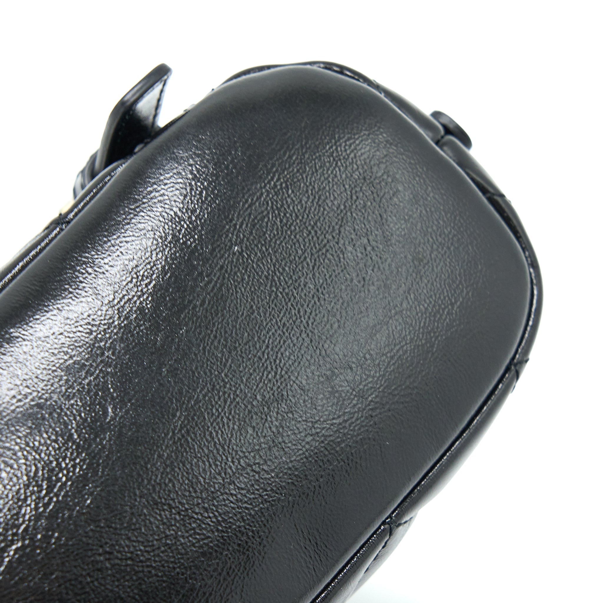 CHANEL 22A QUILTED BACKPACK SHINY CALFSKIN BLACK LGHW (MICROCHIP)