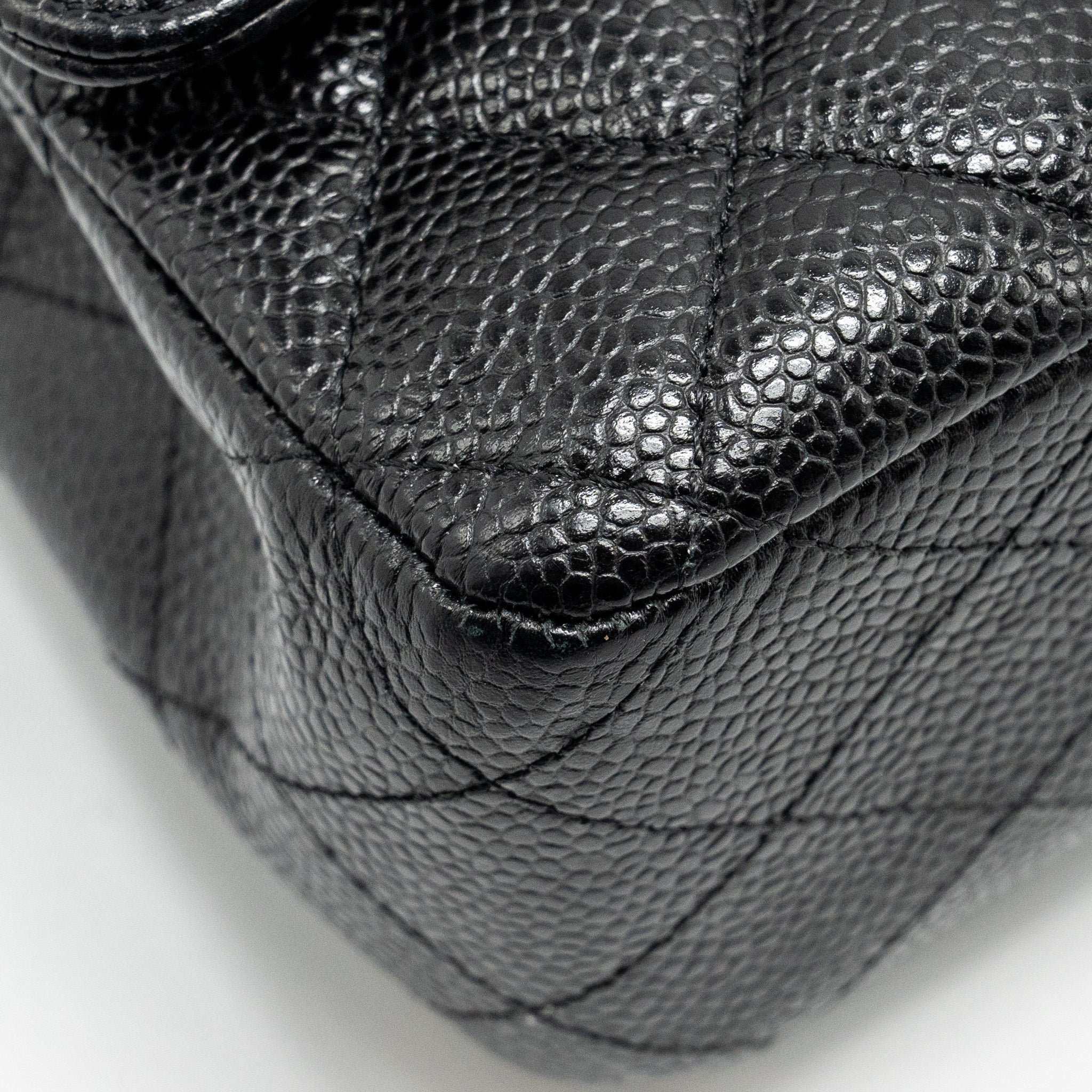 CHANEL MEDIUM CLASSIC DOUBLE FLAP BAG CAVIAR BLACK GHW