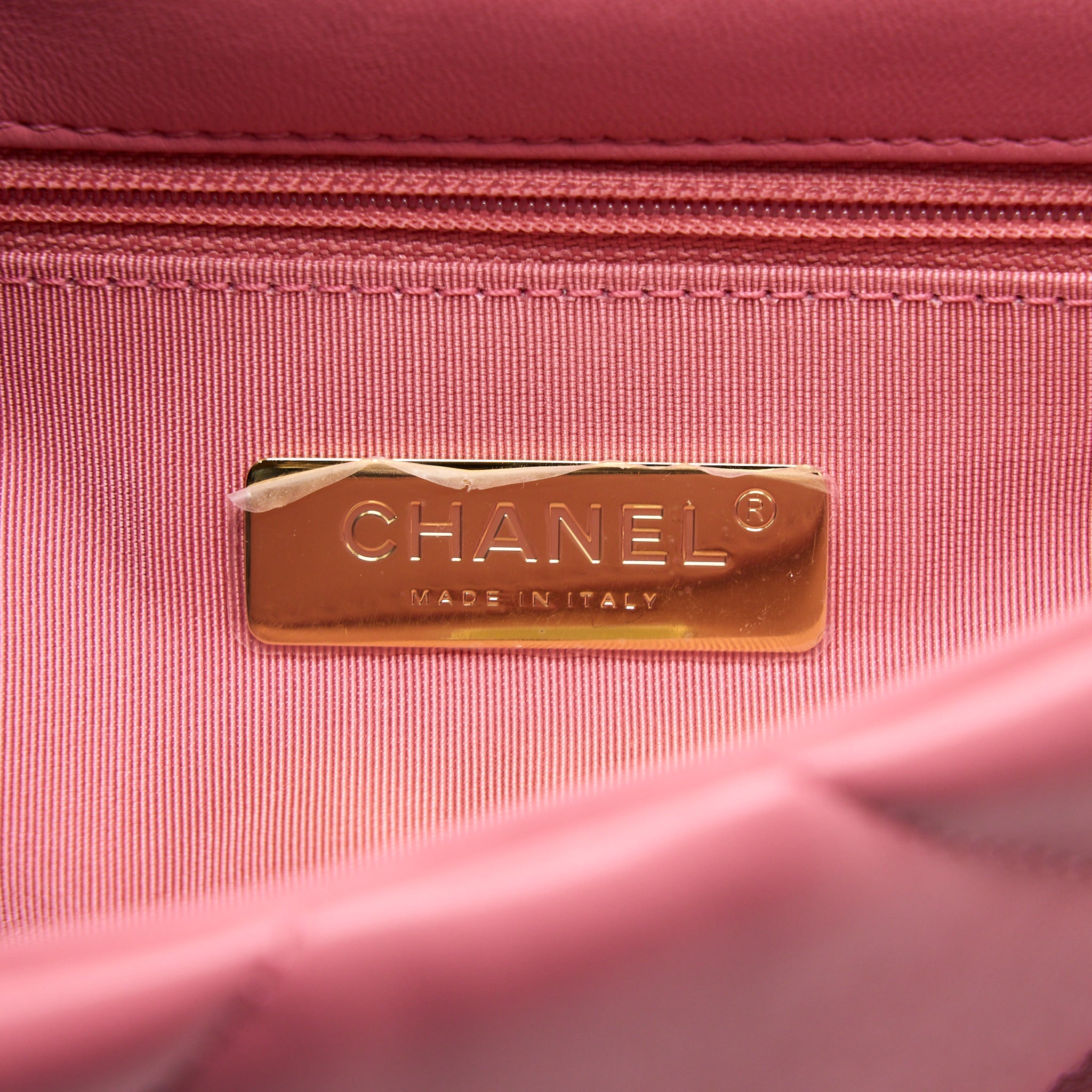 CHANEL SMALL 19 BAG LAMBSKIN PINK MULTICOLOUR HARDWARE (MICROCHIP)