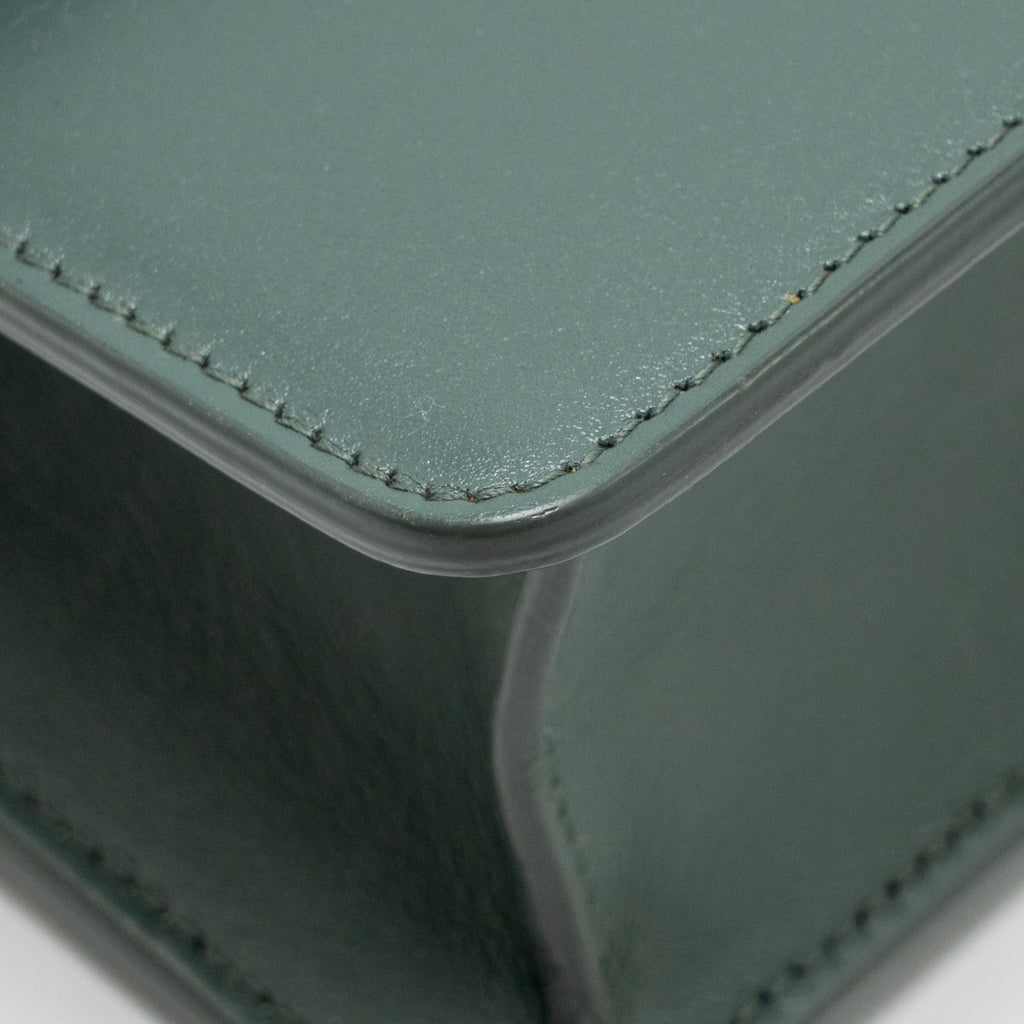 DIOR 30 MONTAIGNE MEDIUM FLAP BAG CALFSKIN GREEN GHW