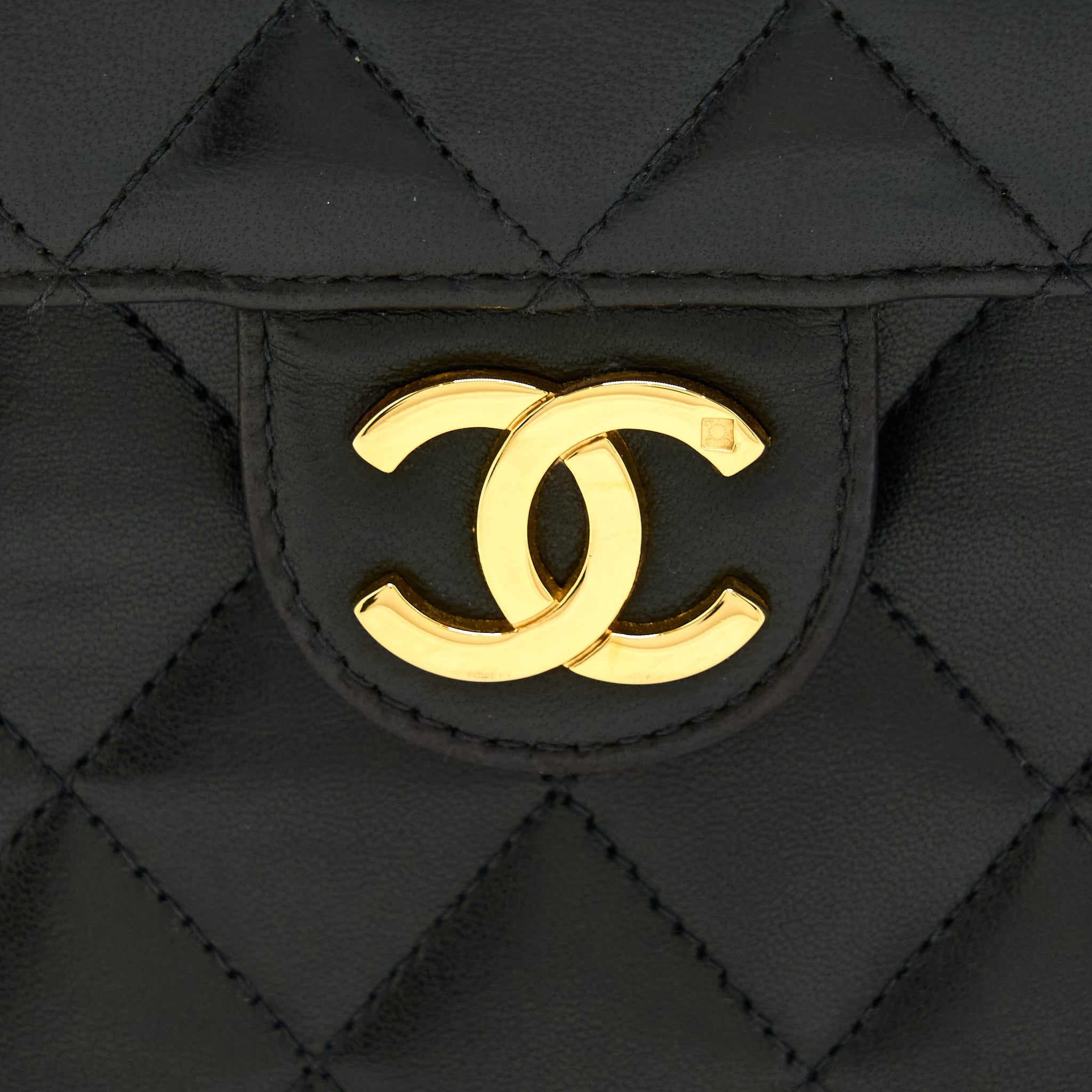 CHANEL VINTAGE FLAP BAG LAMBSKIN BLACK GHW