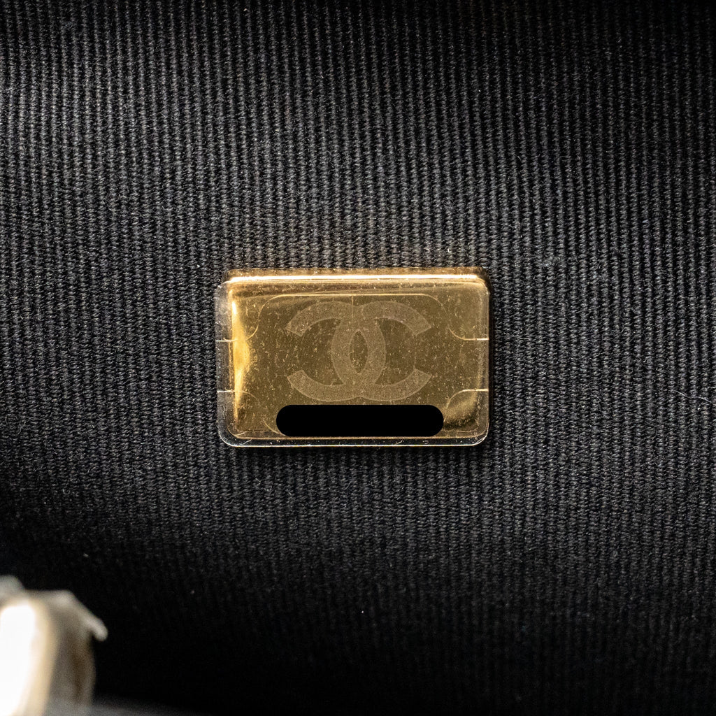 CHANEL MINI 31 BAG SHINY CALFSKIN BLACK LGHW (MICROCHIP)