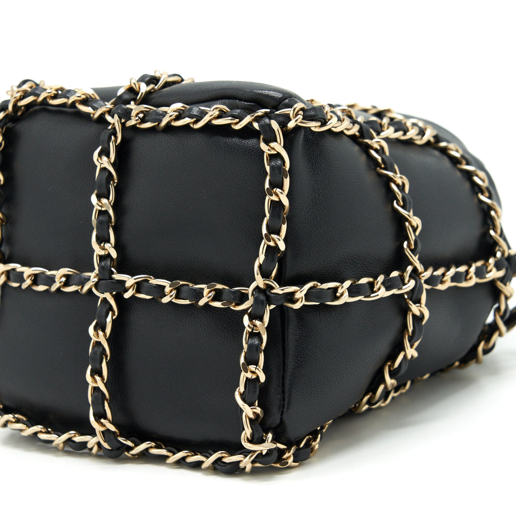 CHANEL 21C BUCKET CHAINS LAMBSKIN BLACK LGHW