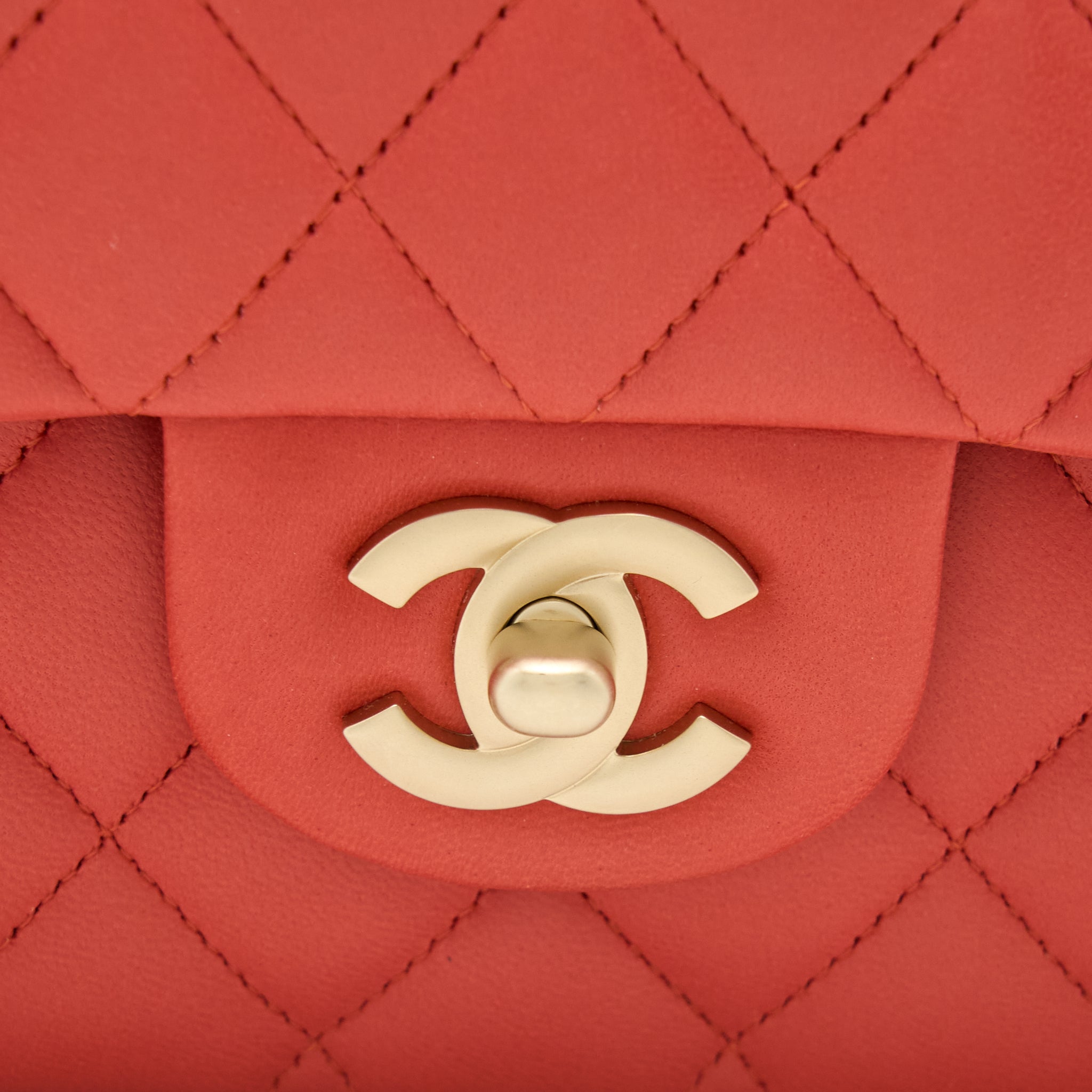 CHANEL MEDIUM CLASSIC DOUBLE FLAP BAG LAMBSKIN CORAL BRUSHED GHW