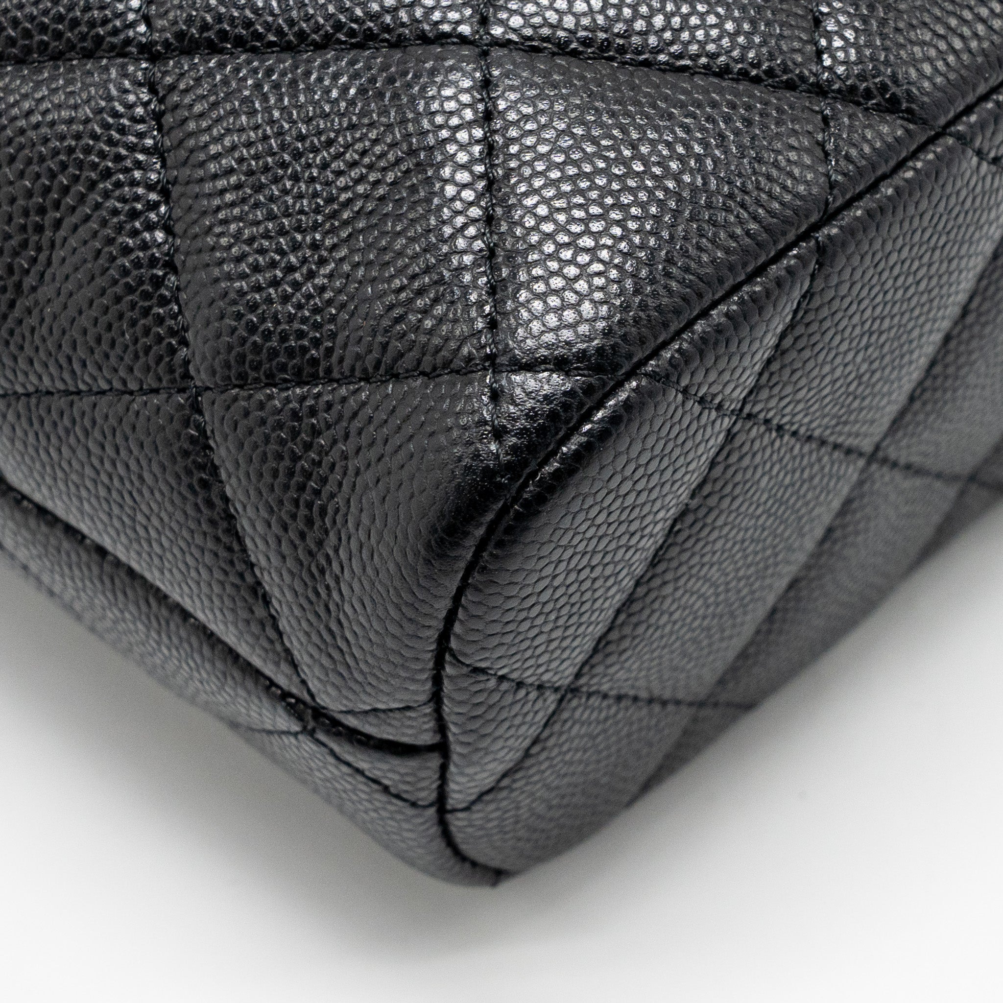 CHANEL 25C DETAIL LOGO QUILTED HOBO BAG CAVIAR BLACK GHW (MICROCHIP)