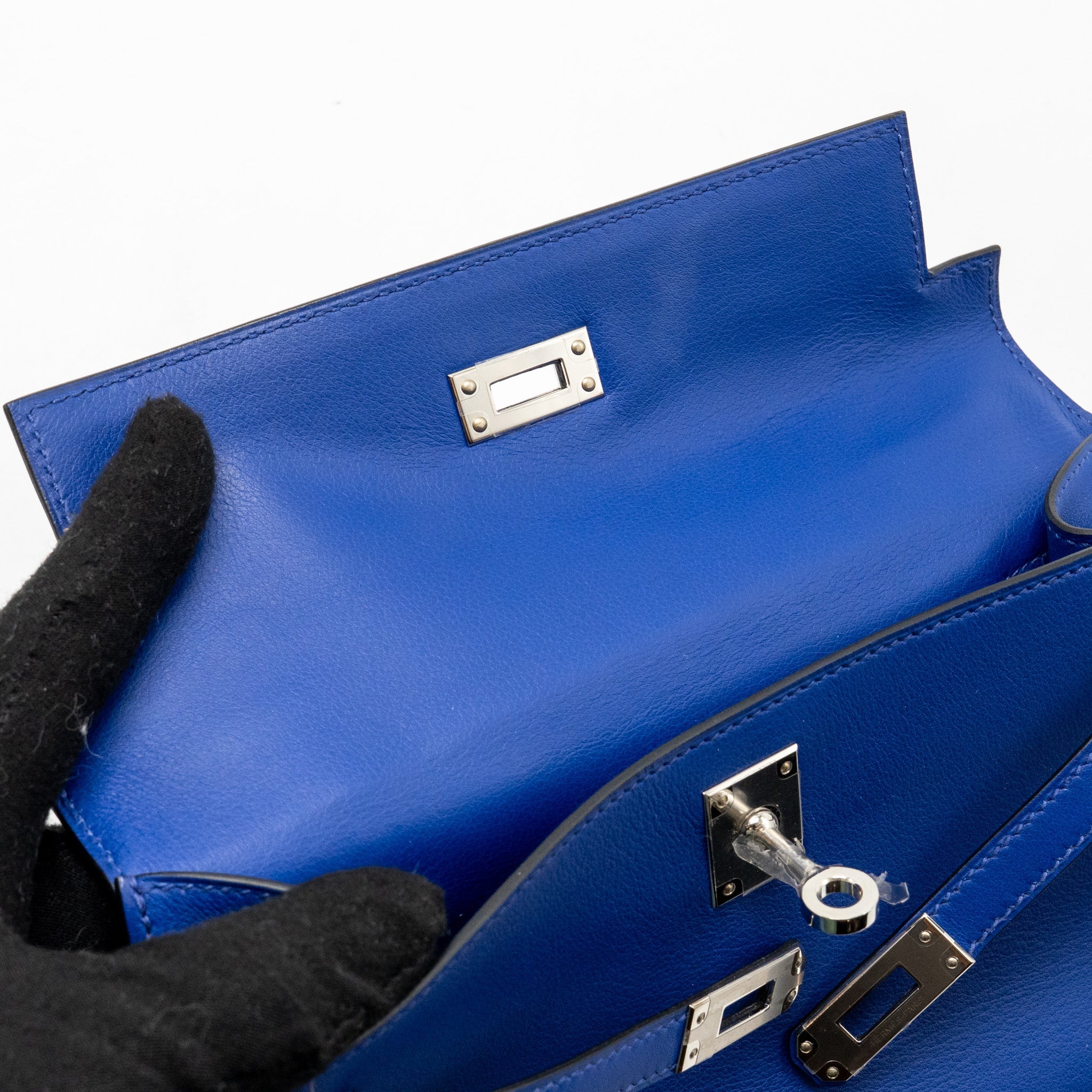 HERMES KELLY POCHETTE SWIFT BLUE ELECTRIC SHW
