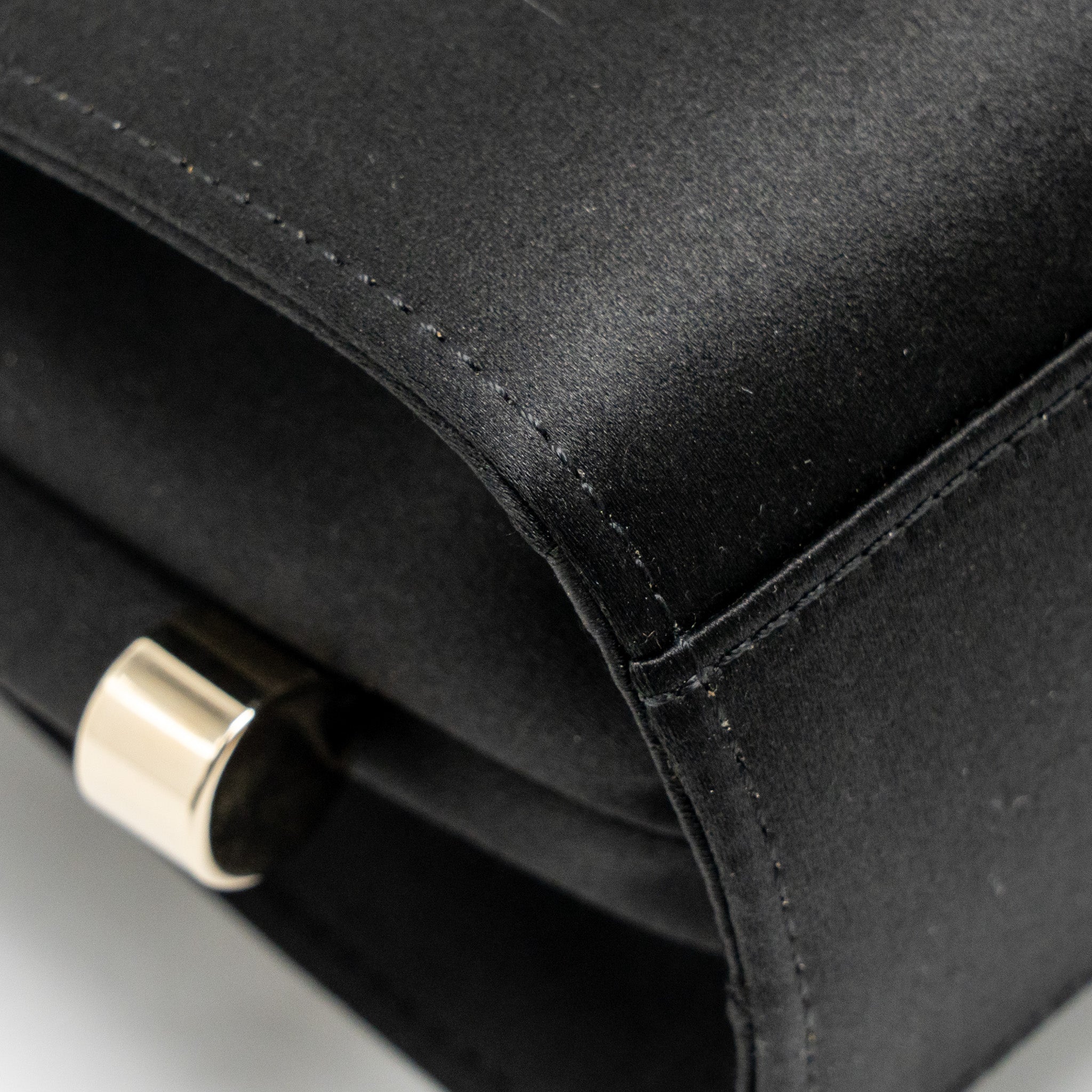 ROGER VIVIER MISS VIV MINI BAG SATIN BLACK LGHW