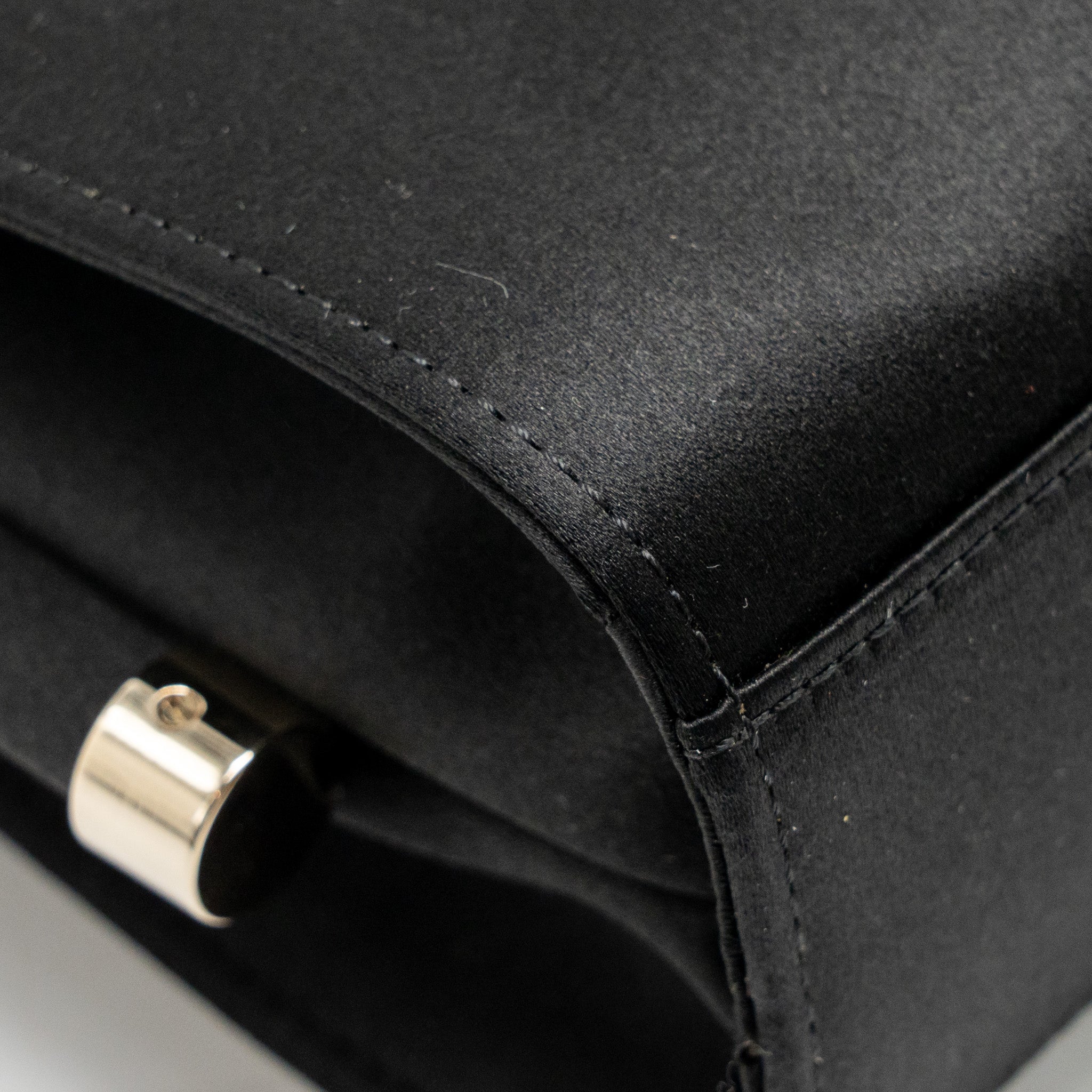 ROGER VIVIER MISS VIV MINI BAG SATIN BLACK LGHW