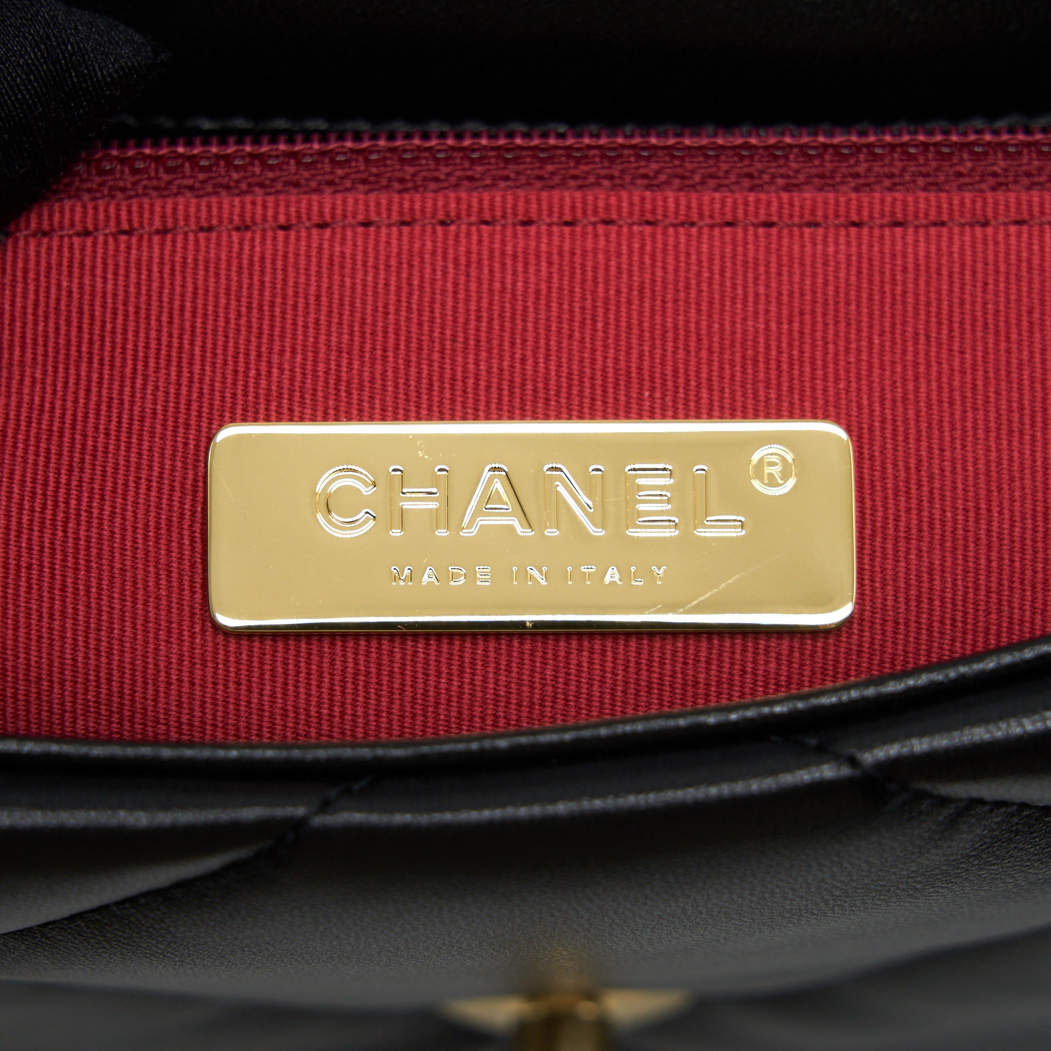 CHANEL SMALL 19 BAG LAMBSKIN BLACK WITH MULTICOLOUR HARDWARE (MICROCHIP)