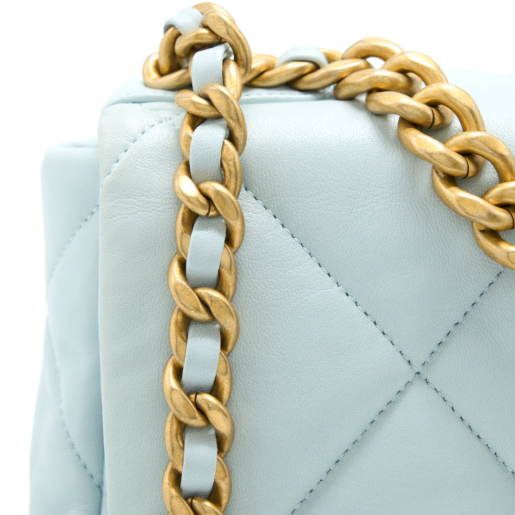 CHANEL SMALL 19 BAG LAMBSKIN LIGHT BLUE MULTICOLOUR HARDWARE (MICROCHIP)