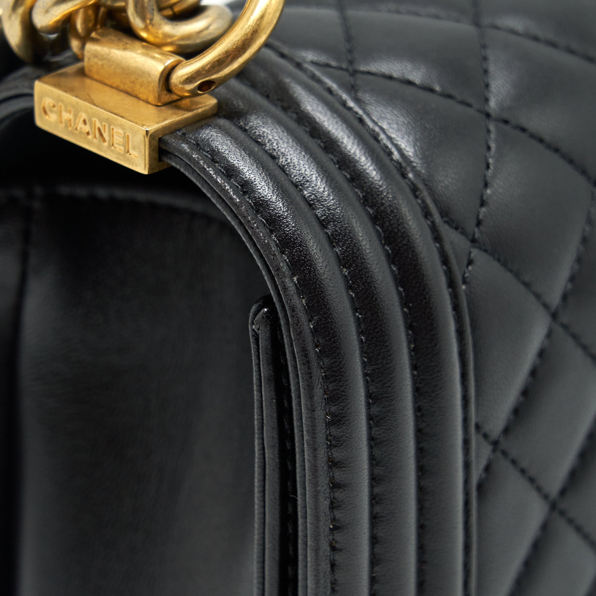 CHANEL BOY BAG NEW MEDIUM (28CM) LAMBSKIN BLACK RUTHENIUM GHW