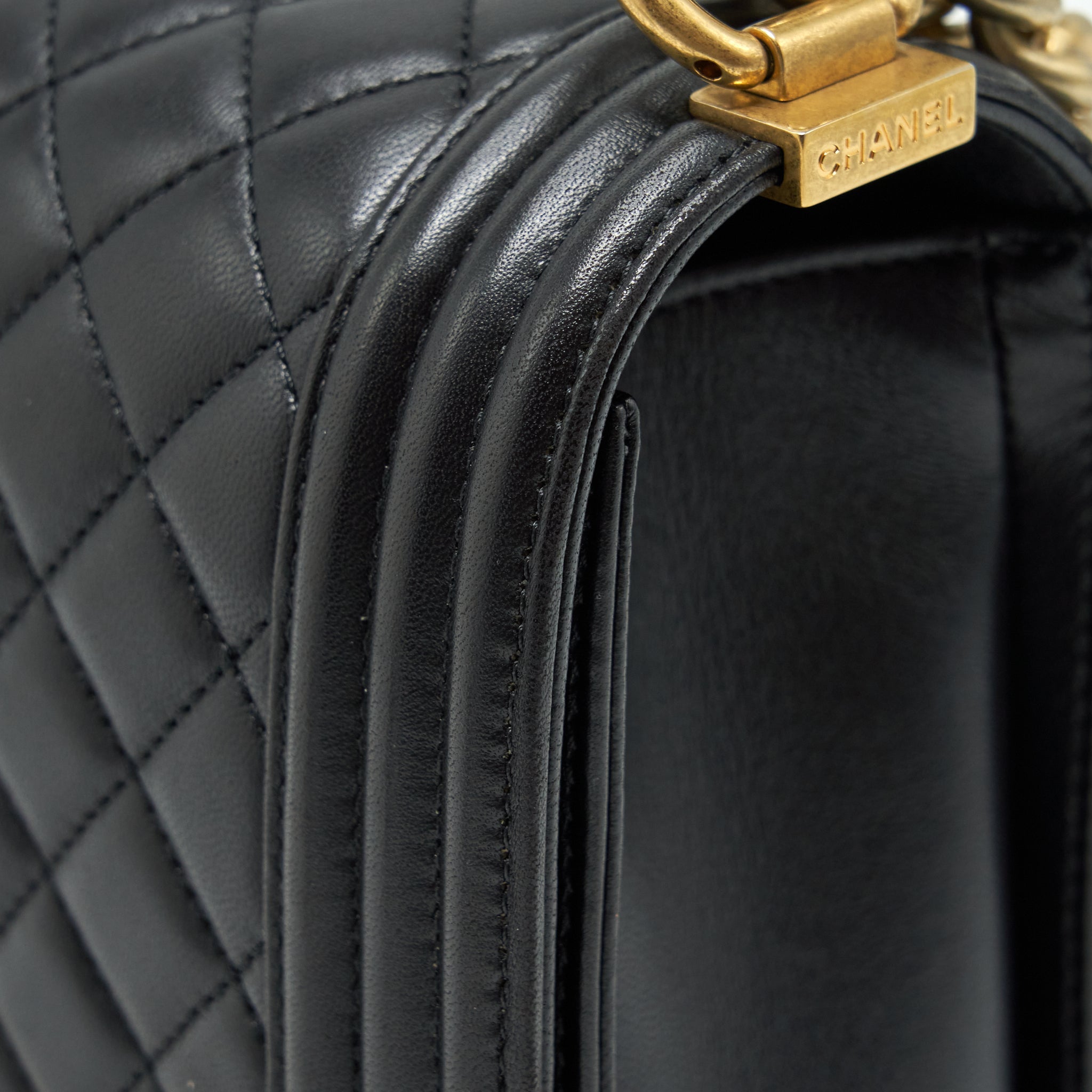 CHANEL BOY BAG NEW MEDIUM (28CM) LAMBSKIN BLACK RUTHENIUM GHW