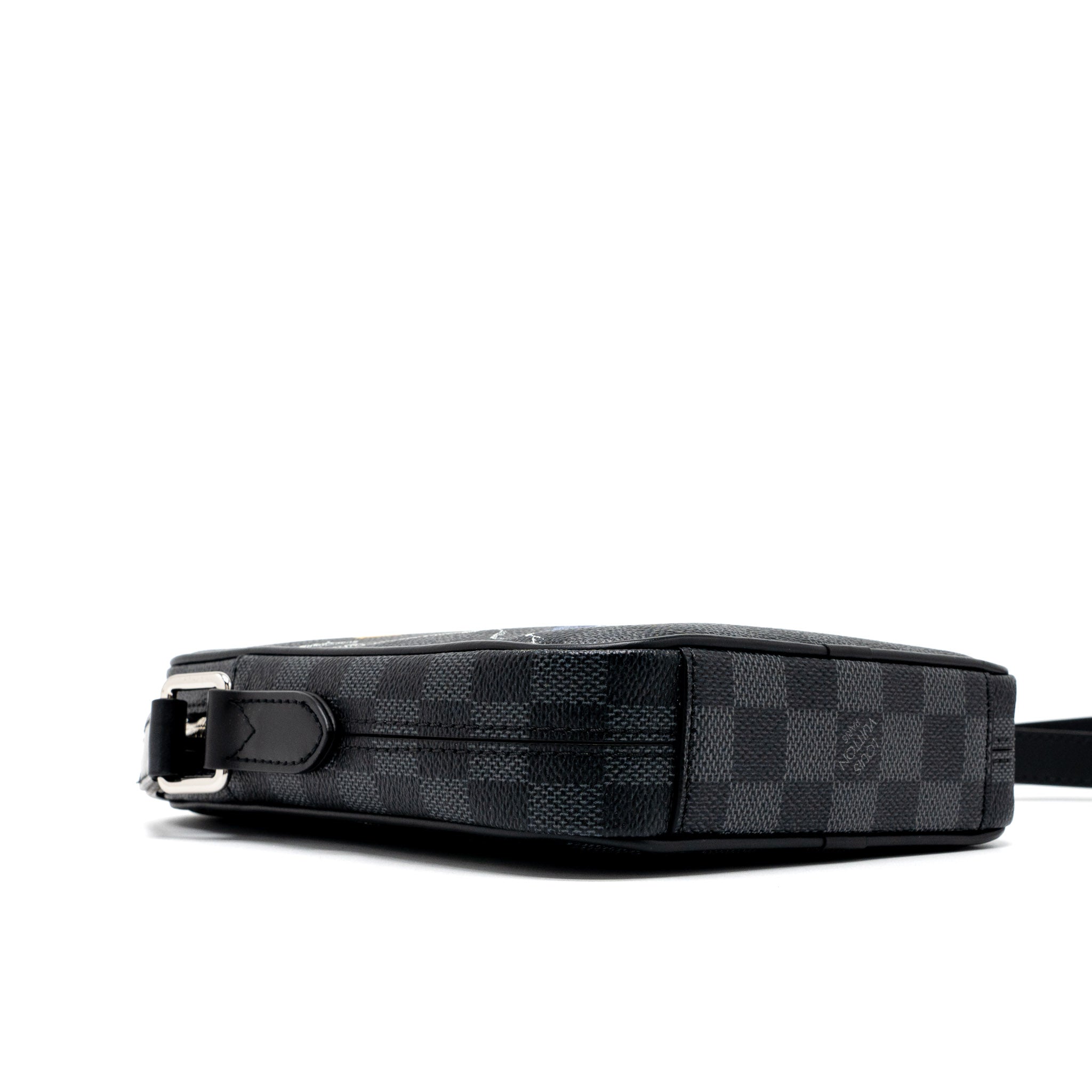 LOUIS VUITTON GRAPHITE MAP DANUBE PM CROSSBODY BAG DAMIER CANVAS / MULTICOLOR SHW