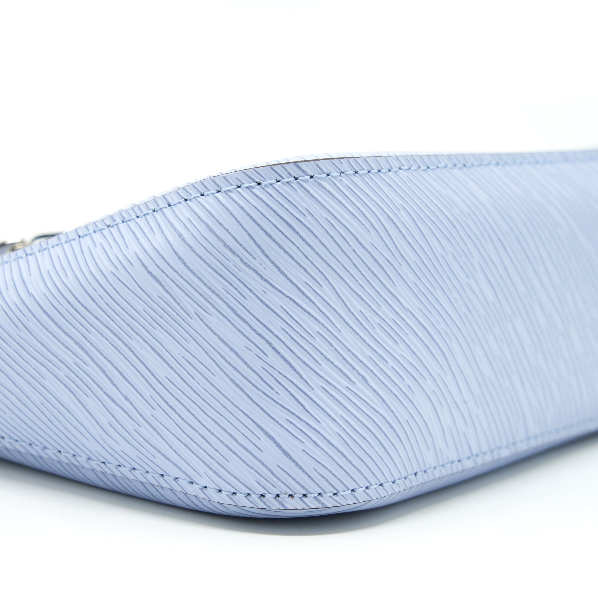 LOUIS VUITTON MARELLE EPI BLUE NUAGE SHW