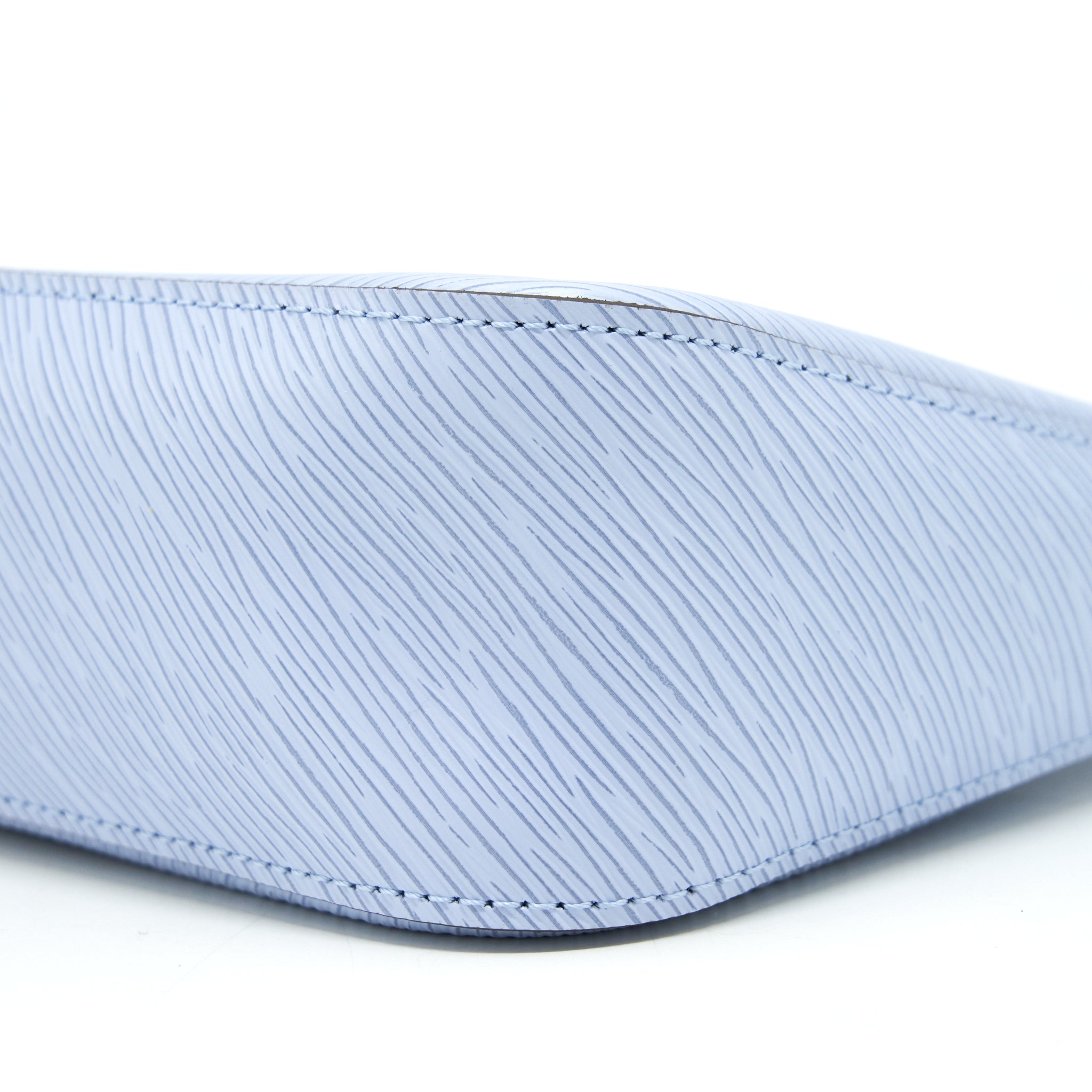 LOUIS VUITTON MARELLE EPI BLUE NUAGE SHW