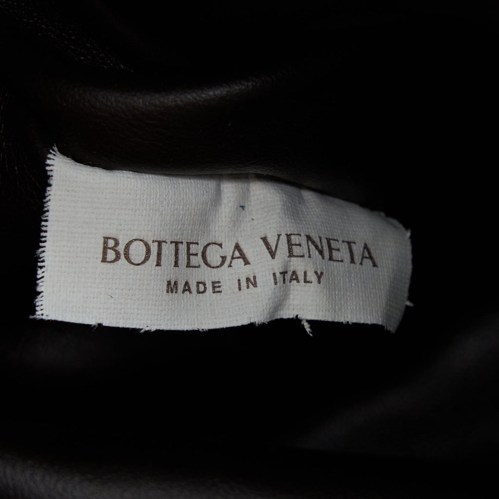 BOTTEGA VENETA CHAIN POUCH CALFSKIN FONDANT GHW