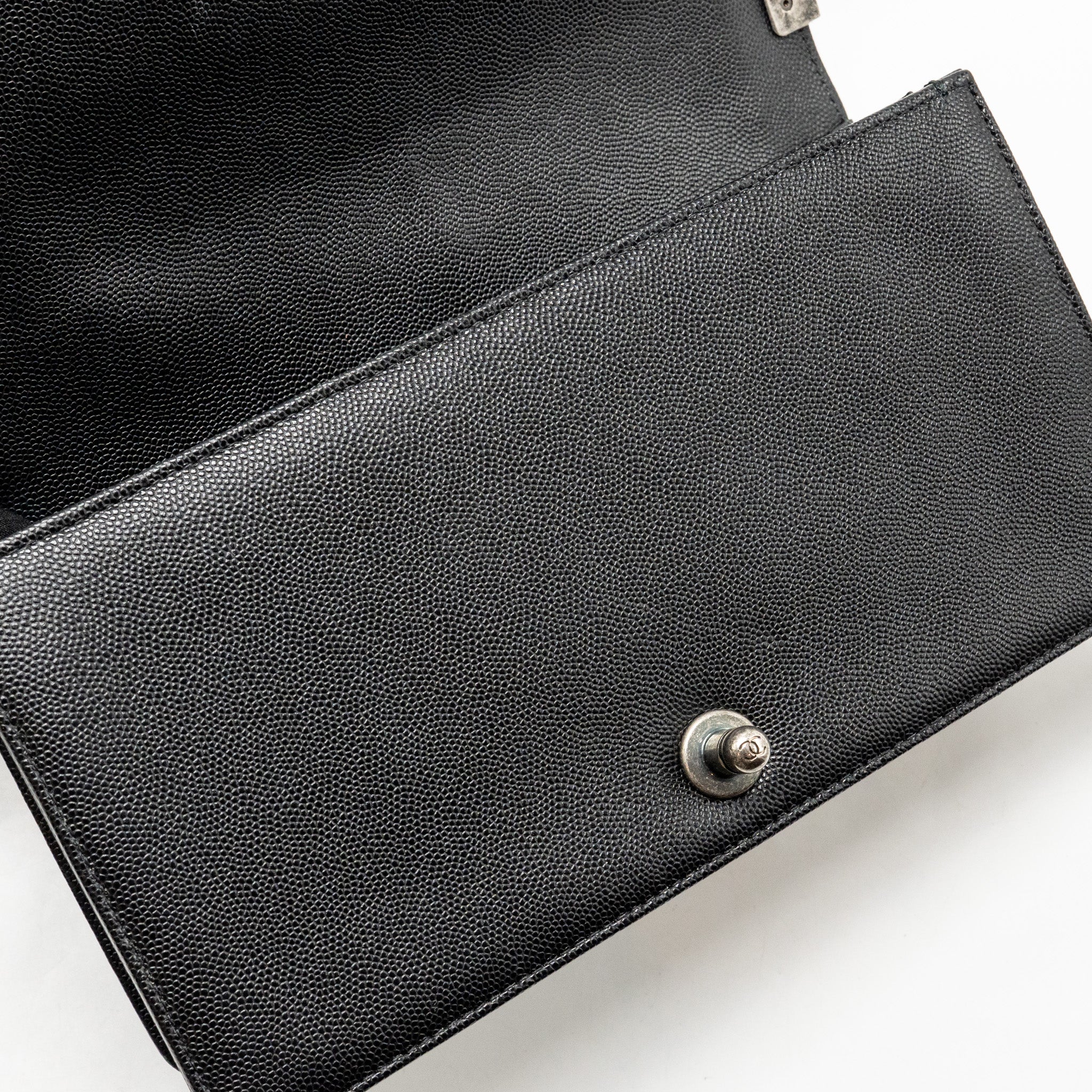 CHANEL MEDIUM BOY BAG CAVIAR BLACK SHW