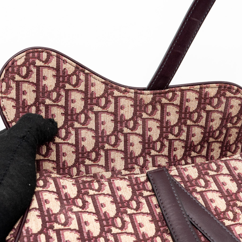 DIOR MEDIUM SADDLE BAG RED OBLIQUE EMBROIDERY GHW WITH AN EXTRA DIOR STRAP