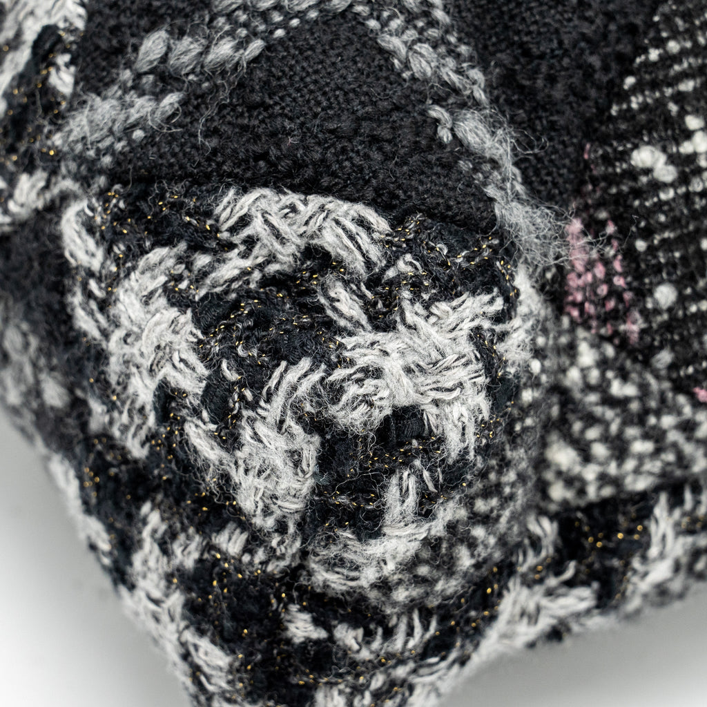CHANEL MEDIUM 22 BAG FABRIC / TWEED MULTICOLOUR GHW (MICROCHIP)