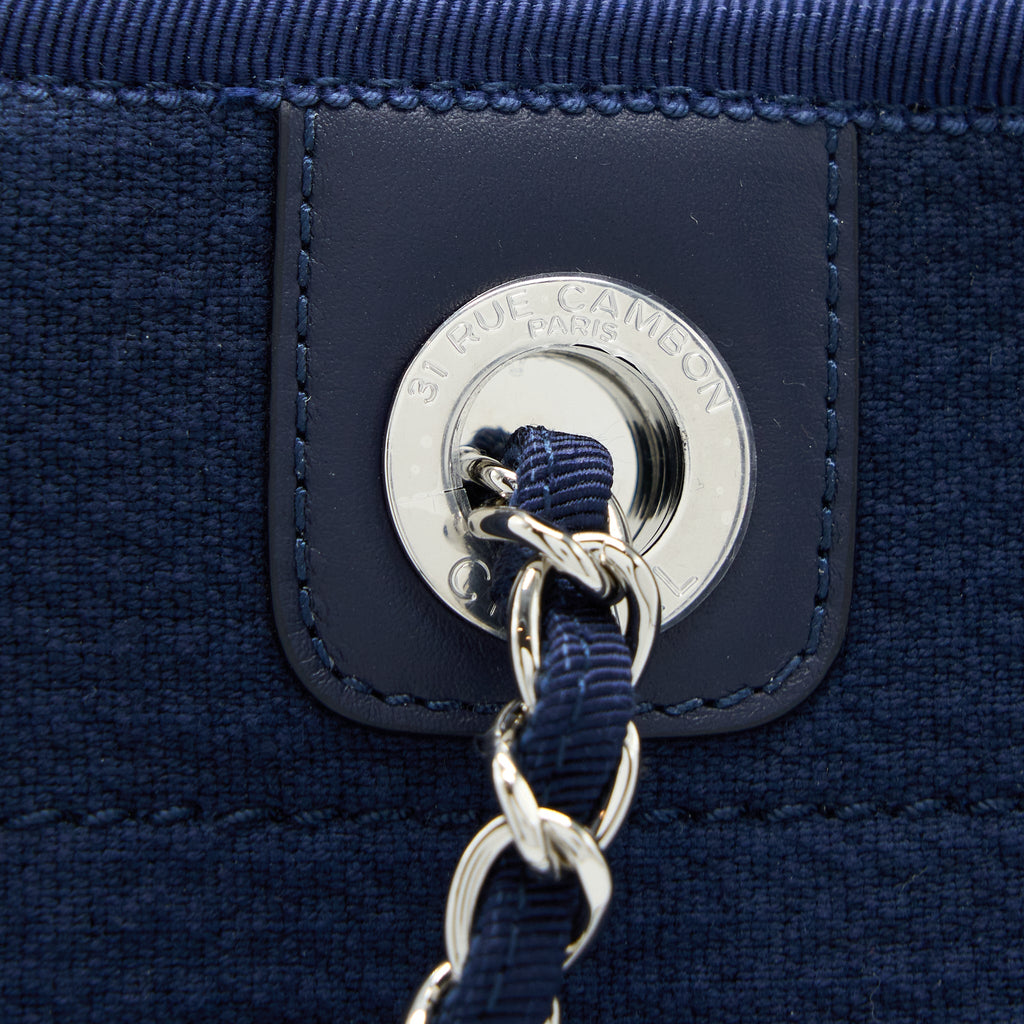 CHANEL PM DEAUVILLE TOTE BAG CANVAS NAVY SHW (MICROCHIP)