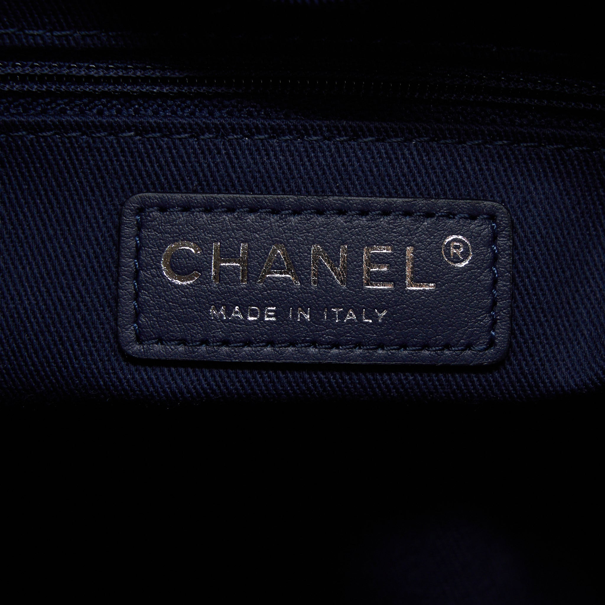CHANEL PM DEAUVILLE TOTE BAG CANVAS NAVY SHW (MICROCHIP)
