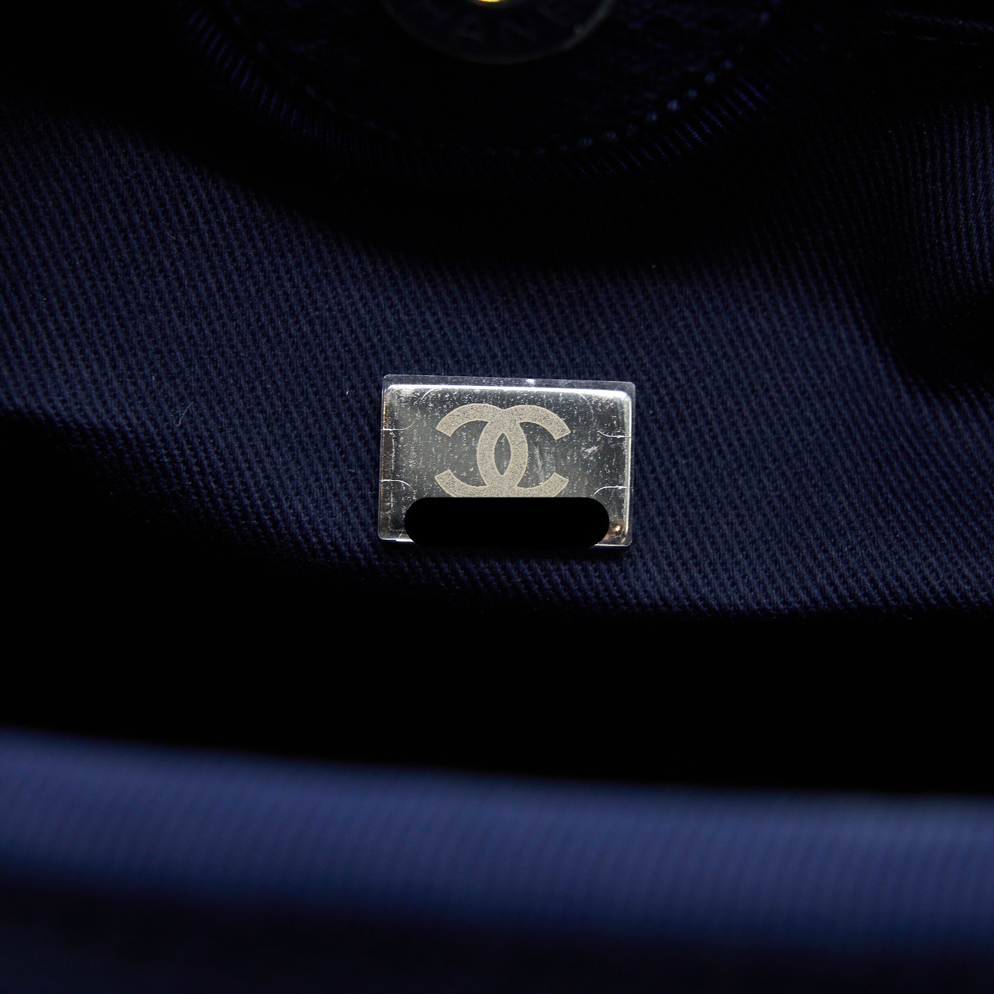 CHANEL PM DEAUVILLE TOTE BAG CANVAS NAVY SHW (MICROCHIP)