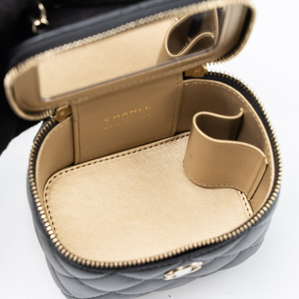 CHANEL 23C PEARL CRUSH MINI VANITY WITH CHAIN LAMBSKIN BLACK LGHW (MICROCHIP)