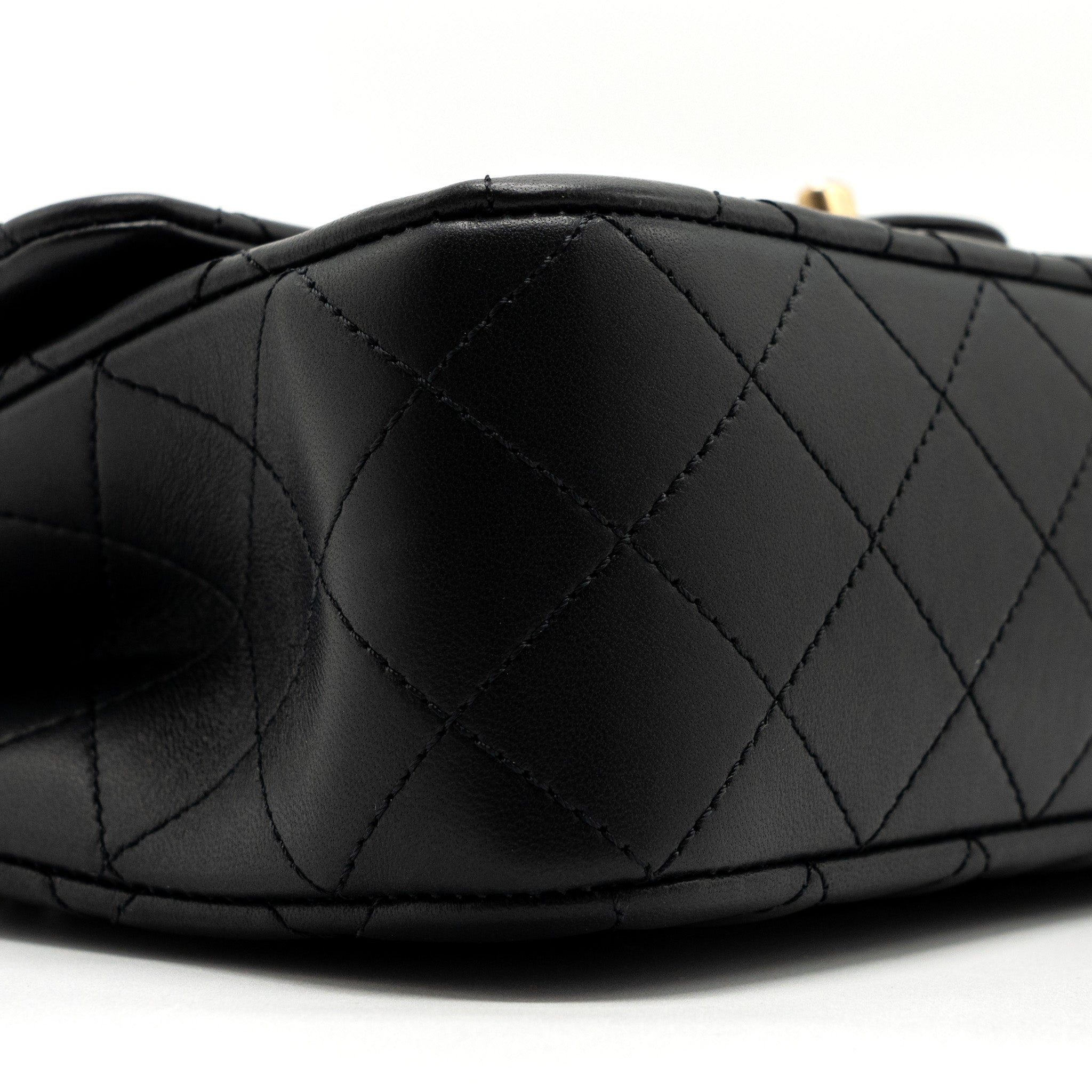 CHANEL 23S CAMELLIA CHAIN FLAP BAG LAMBSKIN BLACK GHW (MIRCOCHIP)