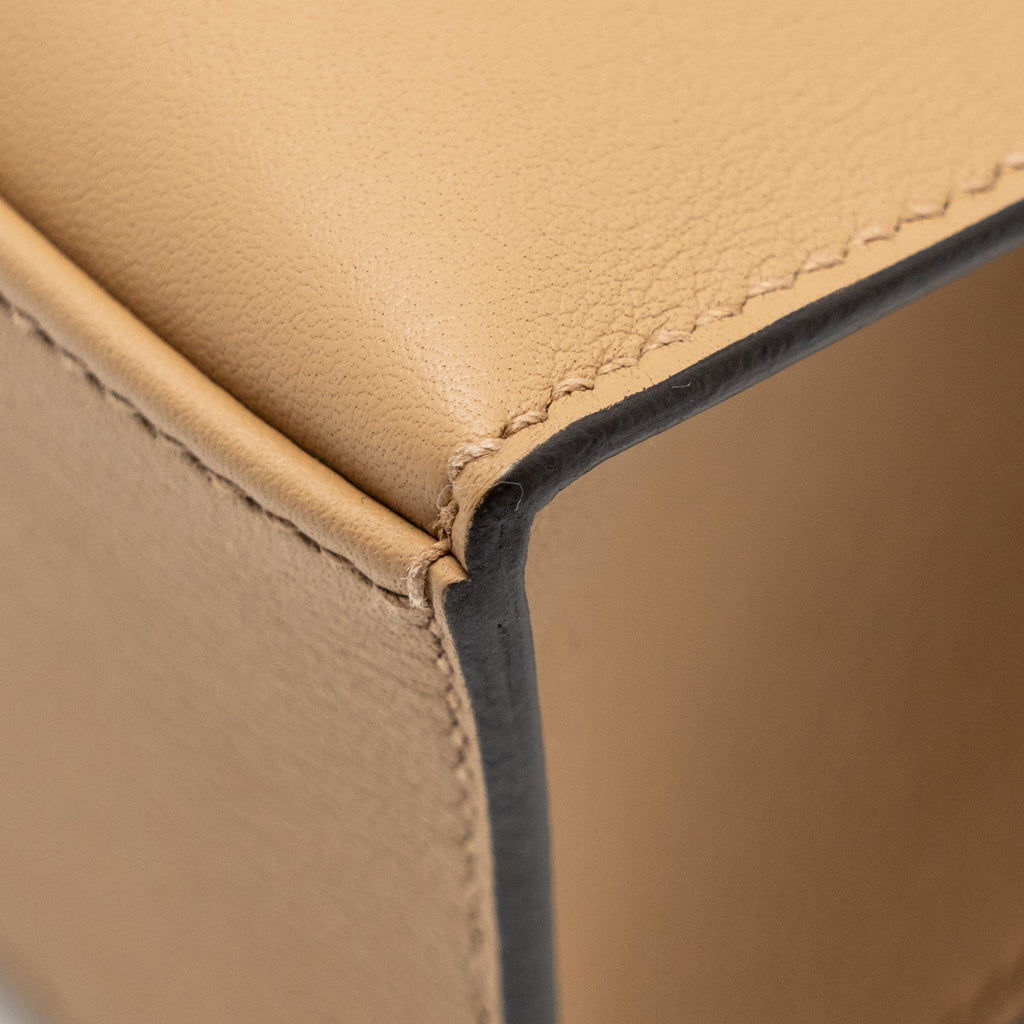 HERMES KELLY POCHETTE SWIFT 0M CHAI GHW