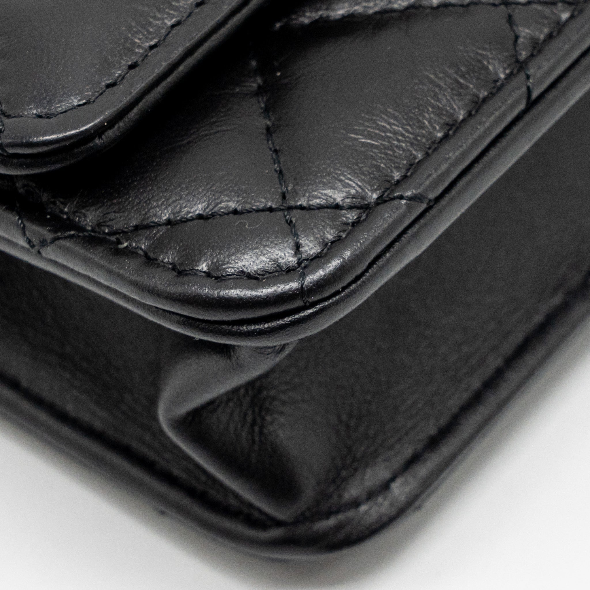 CHANEL 2.55 REISSUE WALLET ON CHAIN AGED CALFSKIN BLACK GHW (MICROCHIP)