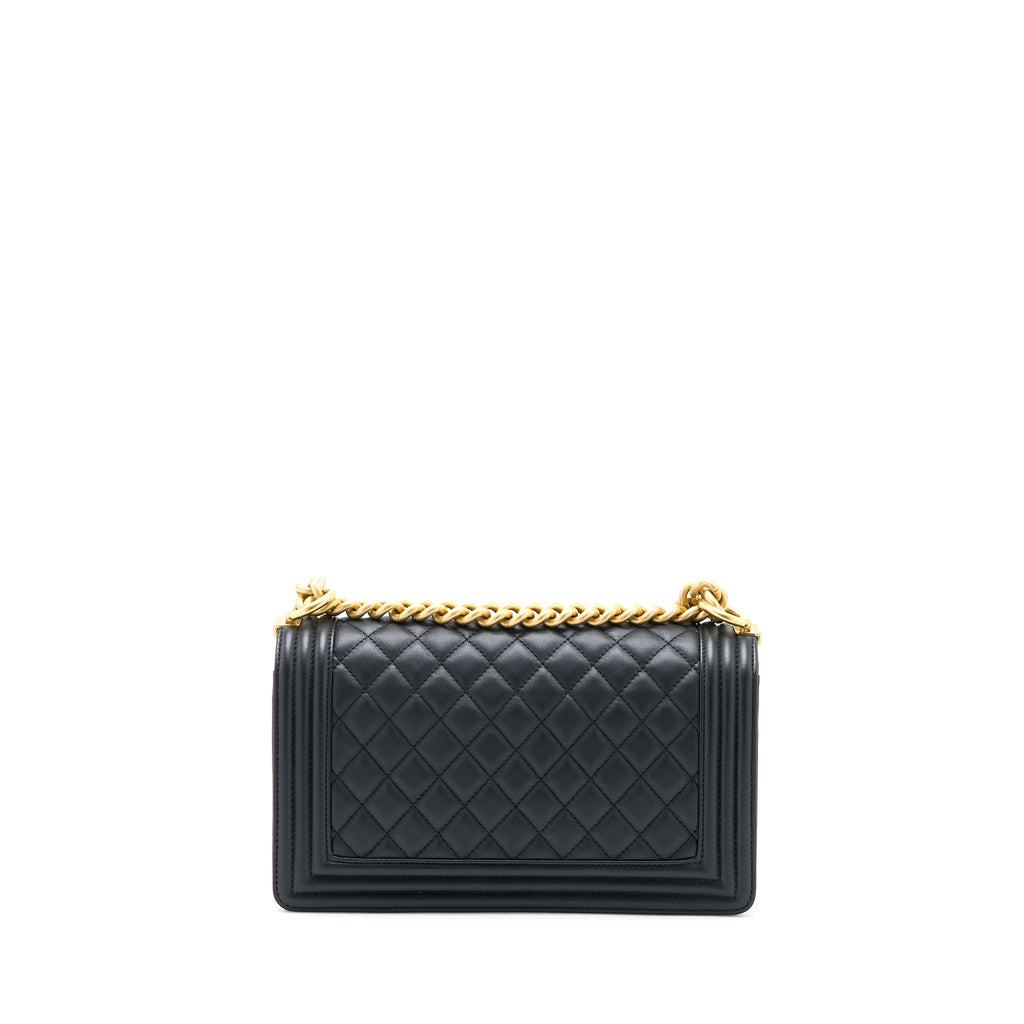 CHANEL MEDIUM BOY BAG CALFSKIN BLACK GHW (MICROCHIP)