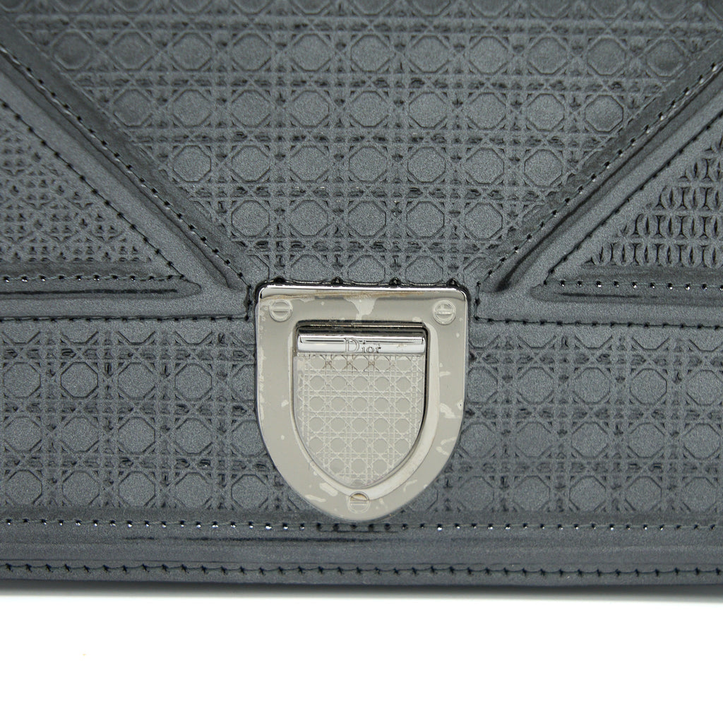 DIOR DIORAMA WALLET ON CHAIN METALLIC GREY GHW
