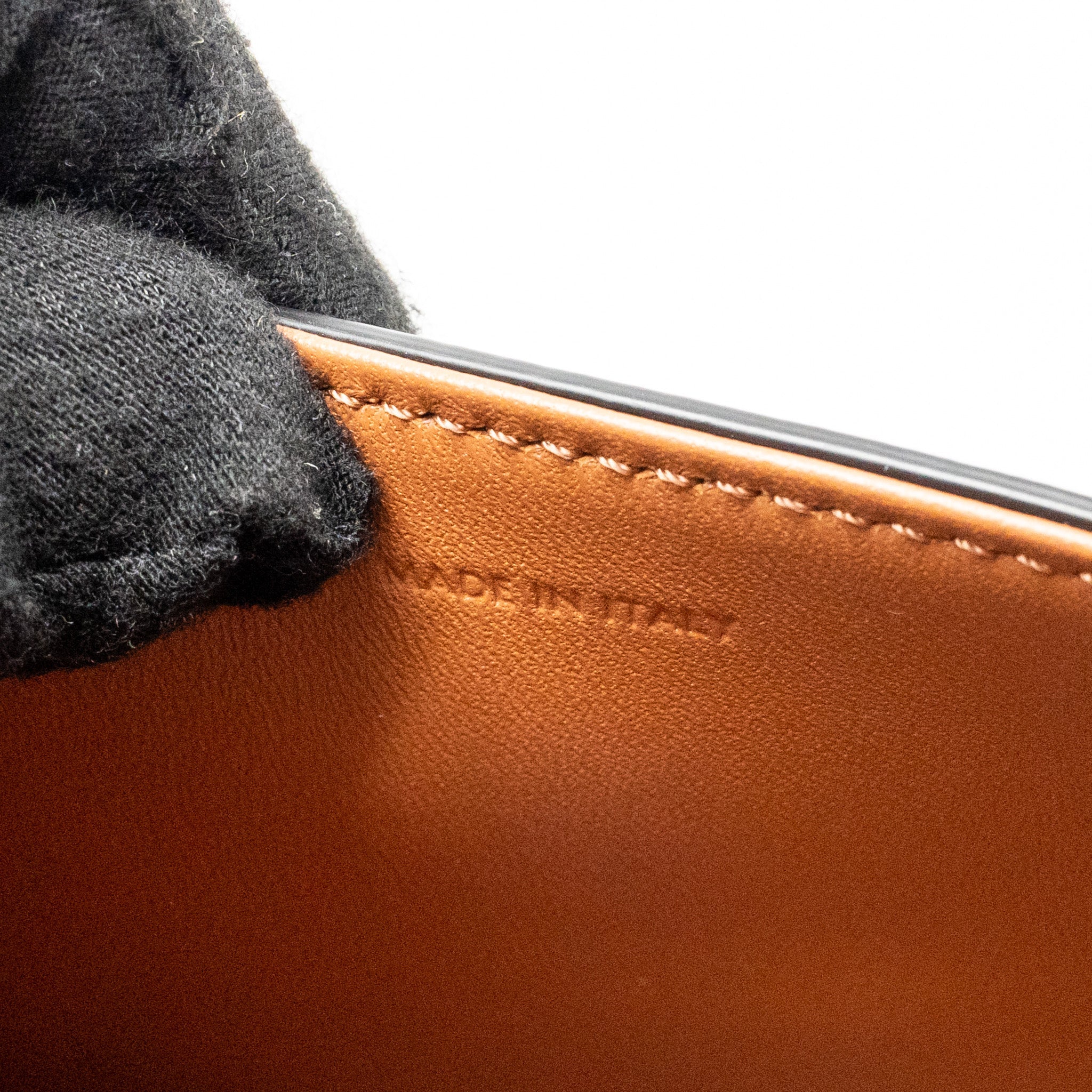CELINE TRIOMPHE SHOULDER BAG CLAUDE CANVAS TAN GHW