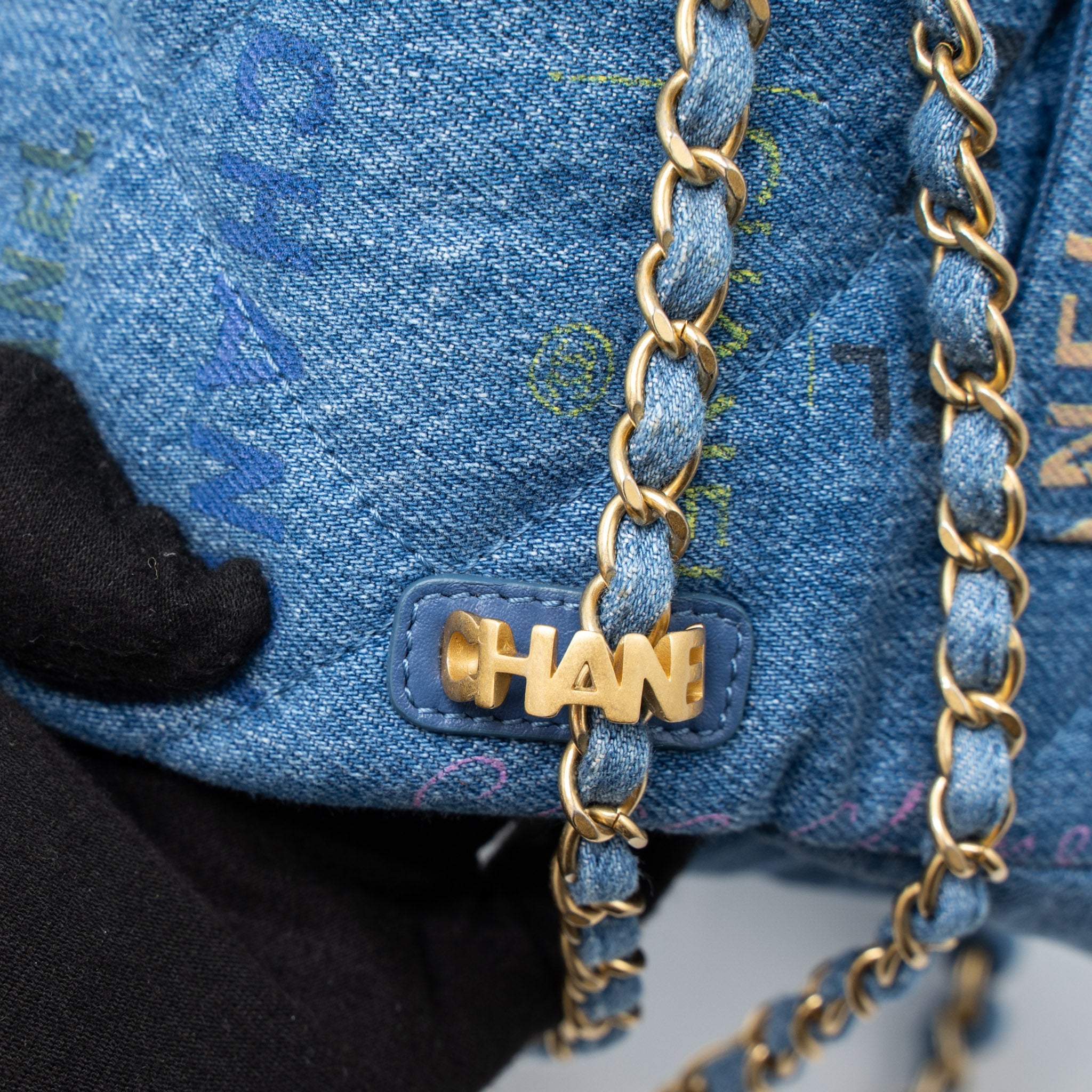 CHANEL 22P BLUE DENIM FLAP BAG DENIM BLUE BRUSHED GHW (MICROCHIP)
