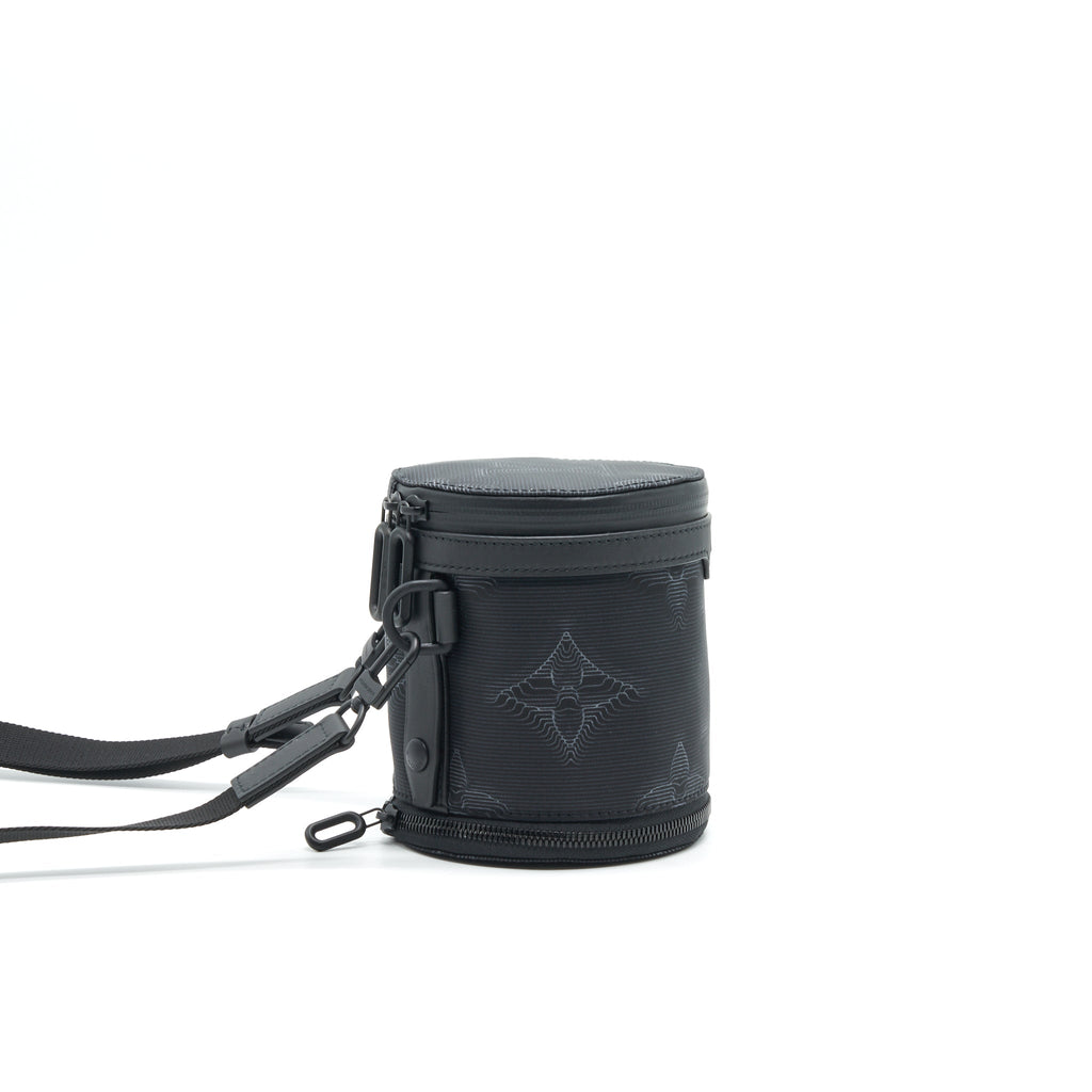 LOUIS VUITTON 2054 EXPANDABLE POLOCHON