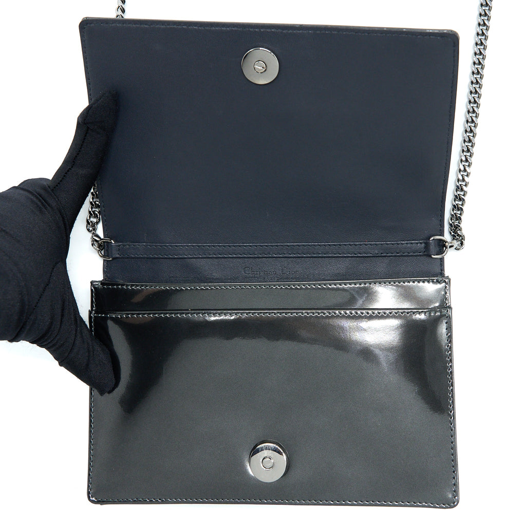 DIOR DIORAMA WALLET ON CHAIN METALLIC GREY GHW