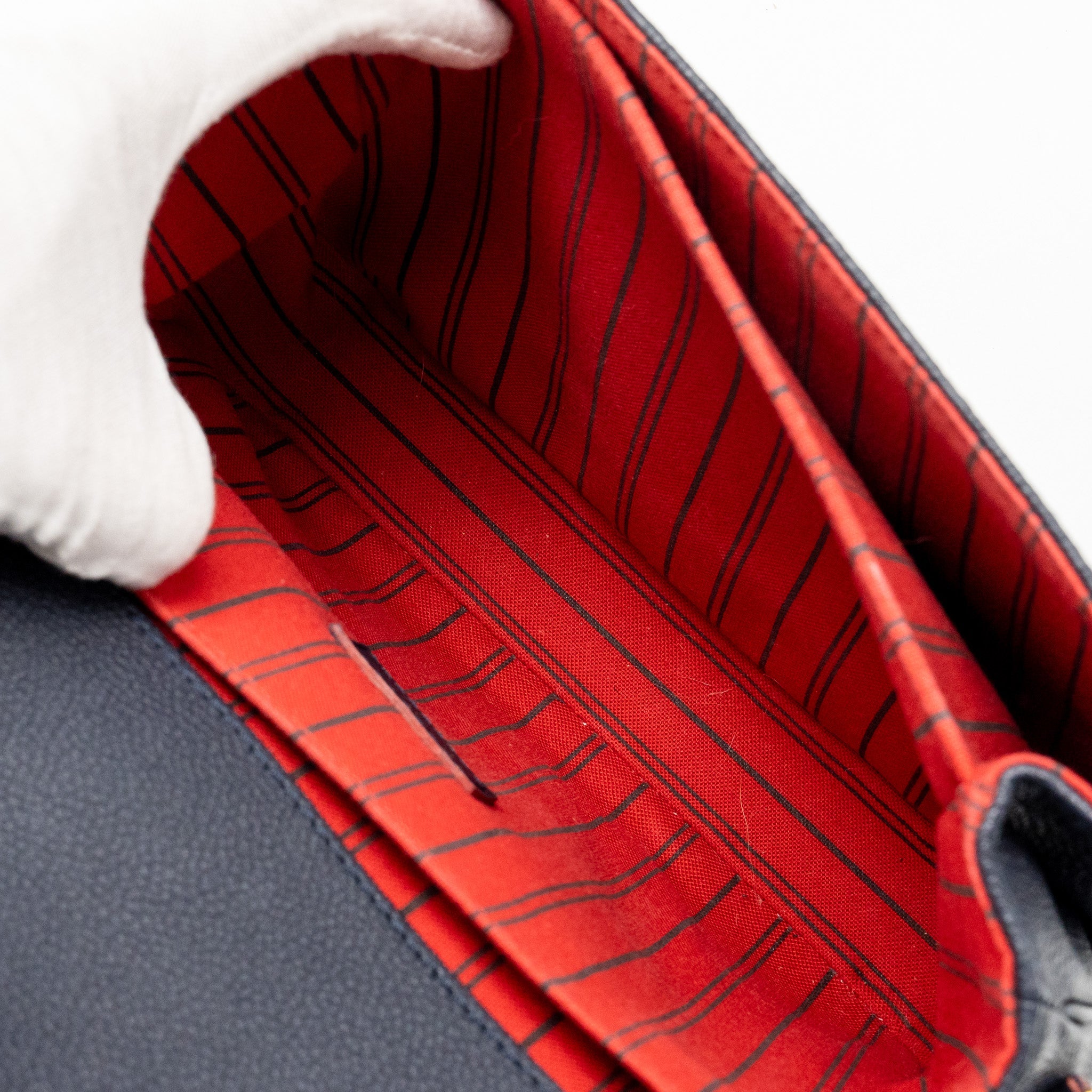 LOUIS VUITTON POCHETTE METIS MONOGRAM EMPREINTE MARINE/ROUGE GHW