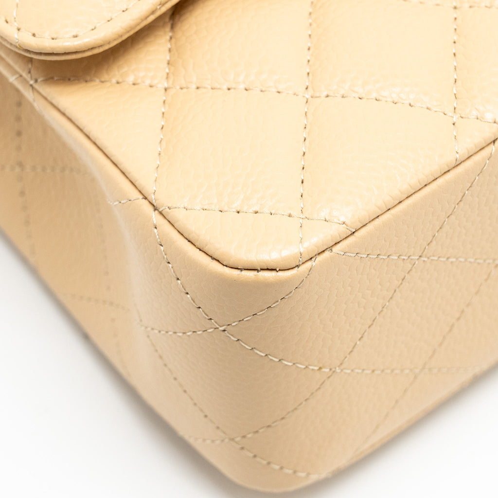CHANEL MEDIUM CLASSIC DOUBLE FLAP BAG CAVIAR BEIGE GHW