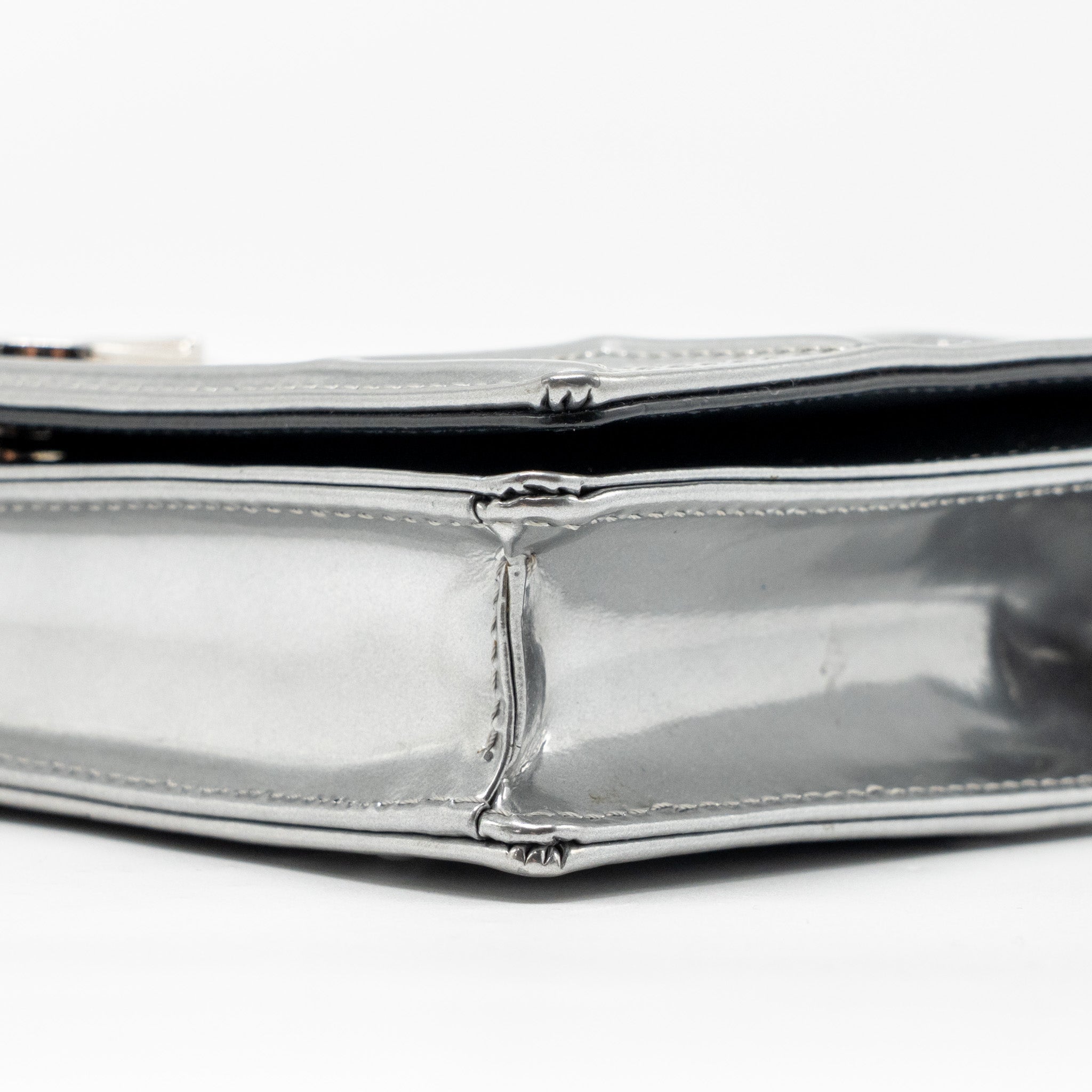 DIOR DIORAMA WALLET ON CHAIN CALFSKIN SILVER SHW