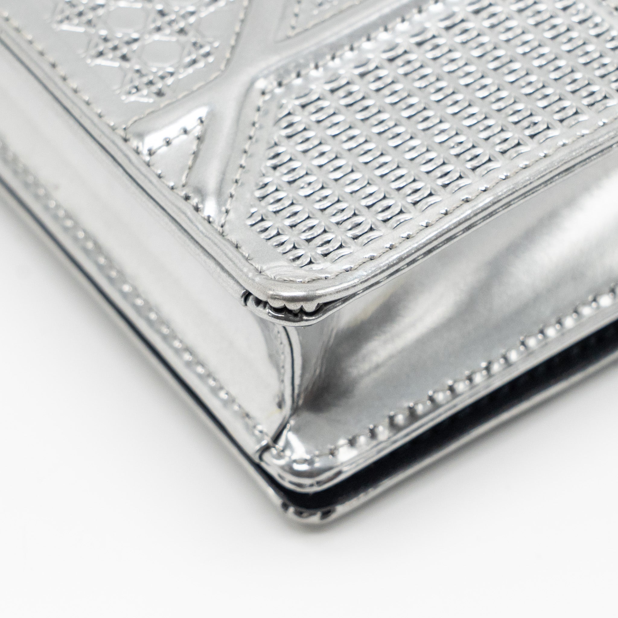 DIOR DIORAMA WALLET ON CHAIN CALFSKIN SILVER SHW