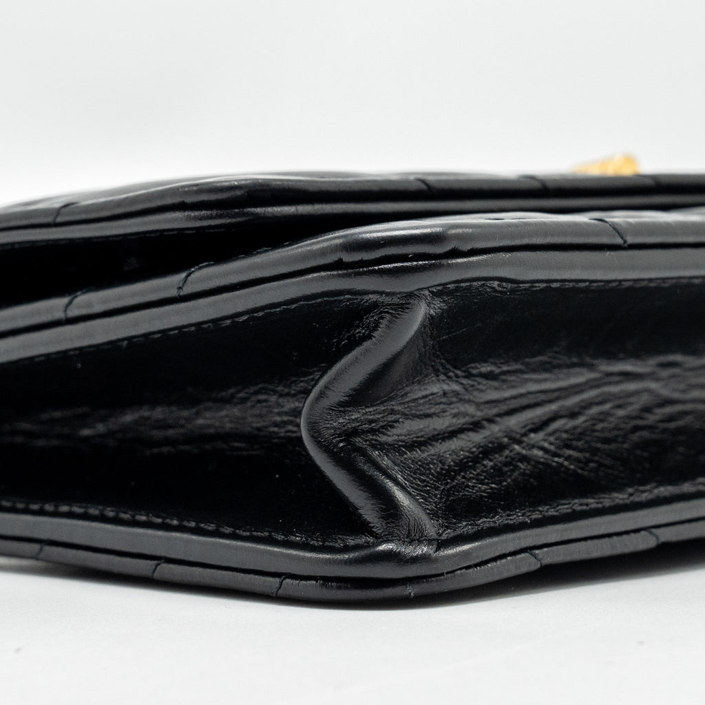 CHANEL CHEVRON 2.55 REISSUE WALLET ON CHAIN AGED CALFSKIN BLACK GHW (MICROCHIP)