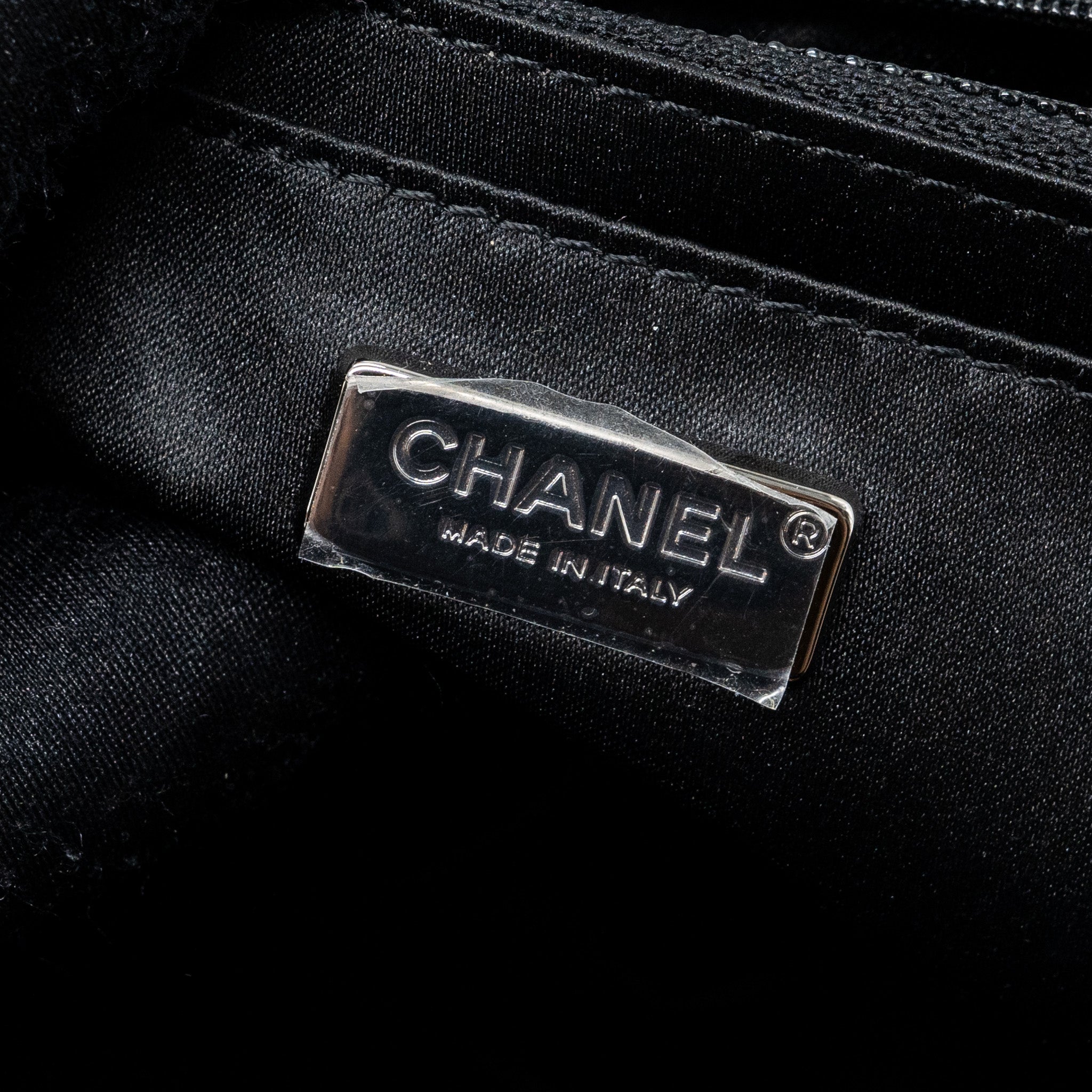 CHANEL 21P LIMITED EDITION FLAP BAG SEQUINS/ SATIN BLACK/ WHITE SHW