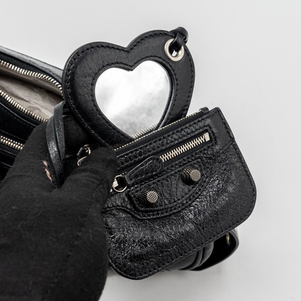 BALENCIAGA LE CARGOLE SMALL SHOULDER BAG LAMBSKIN BLACK SHW