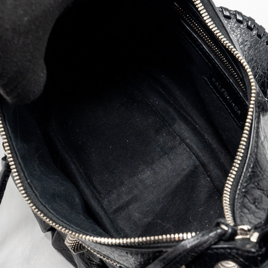 BALENCIAGA LE CARGOLE SMALL SHOULDER BAG LAMBSKIN BLACK SHW