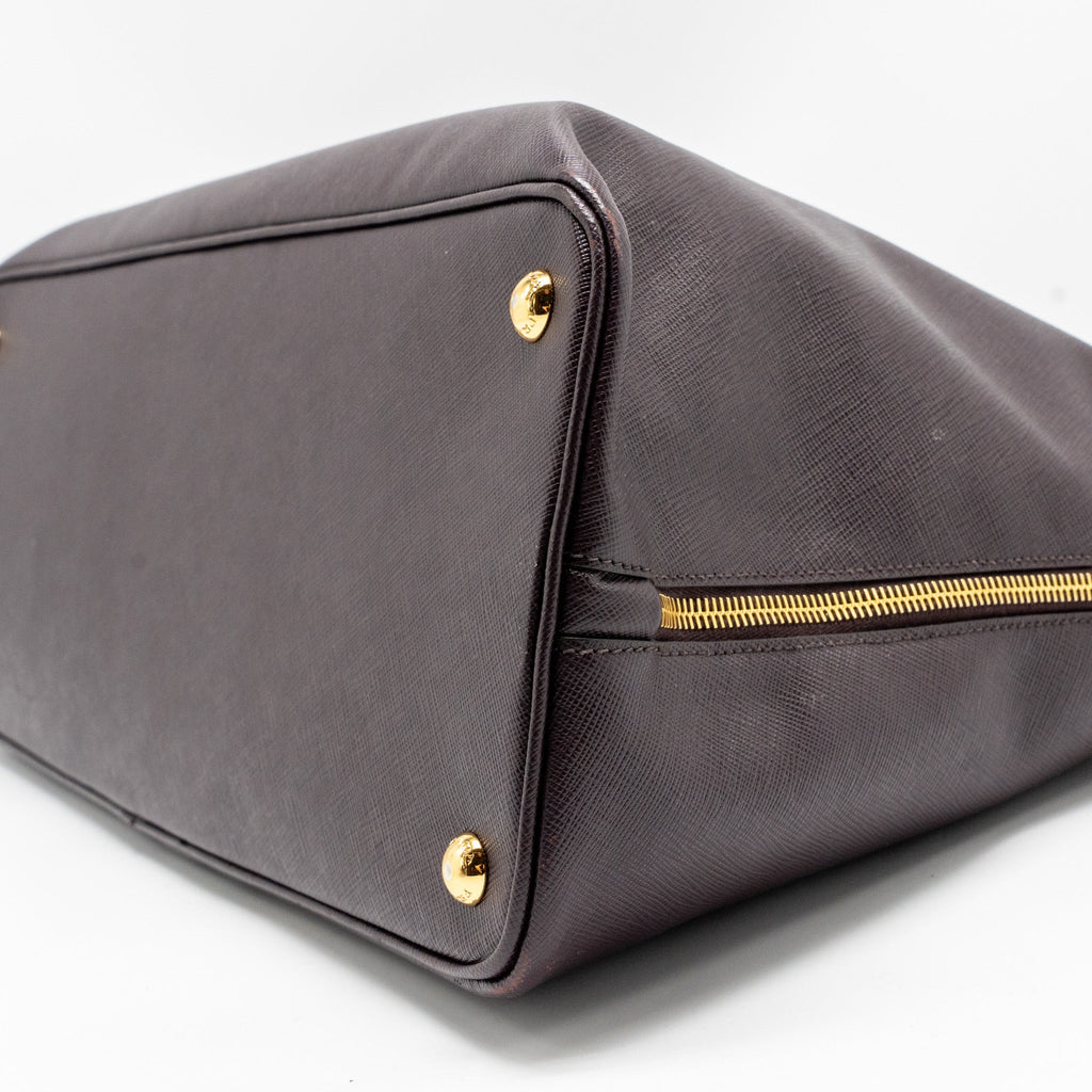 PRADA SAFFIANO VERNICE PROMENADE LARGE DOME TOTE BAG LEATHER MOGANO GHW