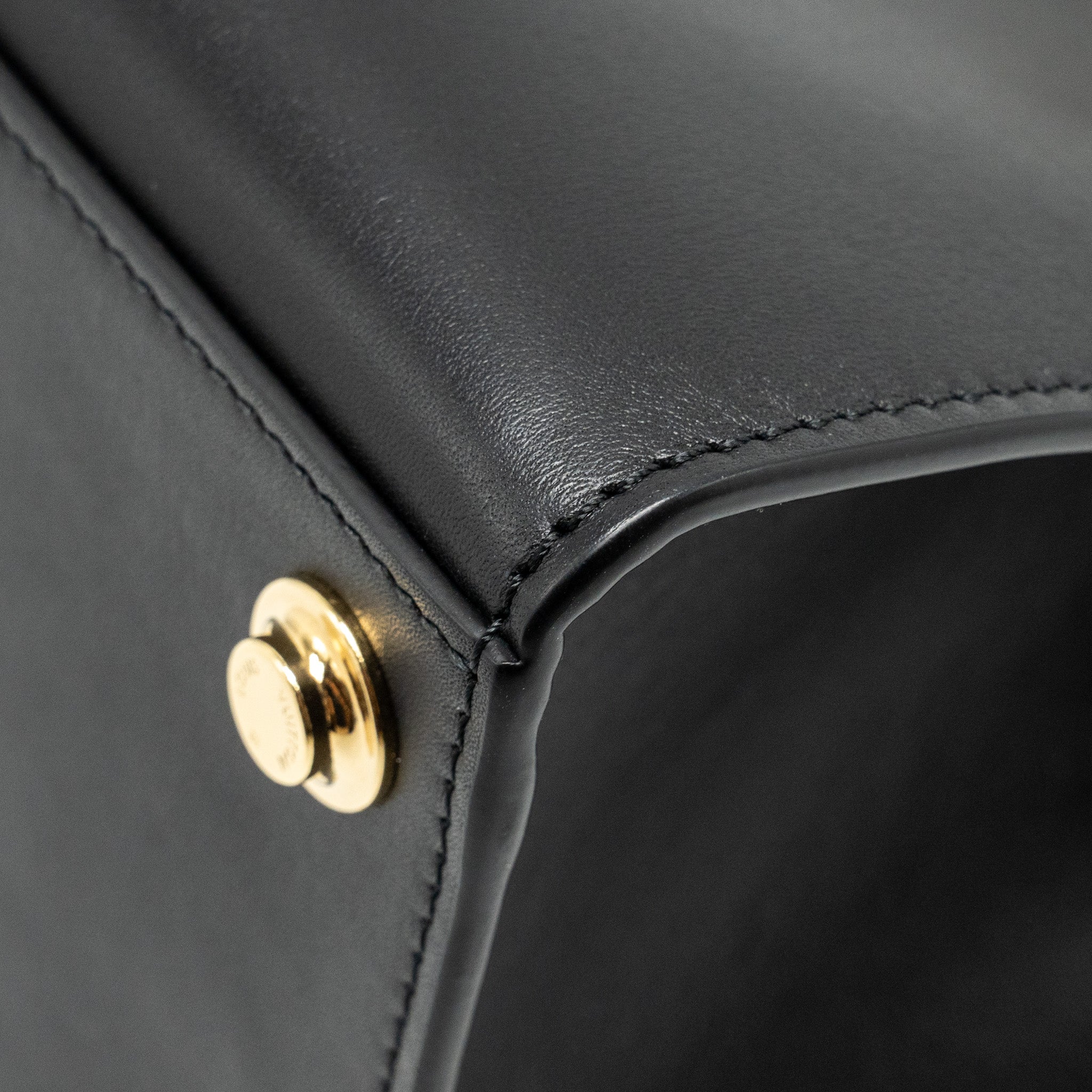 LOUIS VUITTON CITY STEAMER PM GRAINED CALFSKIN BLACK GHW